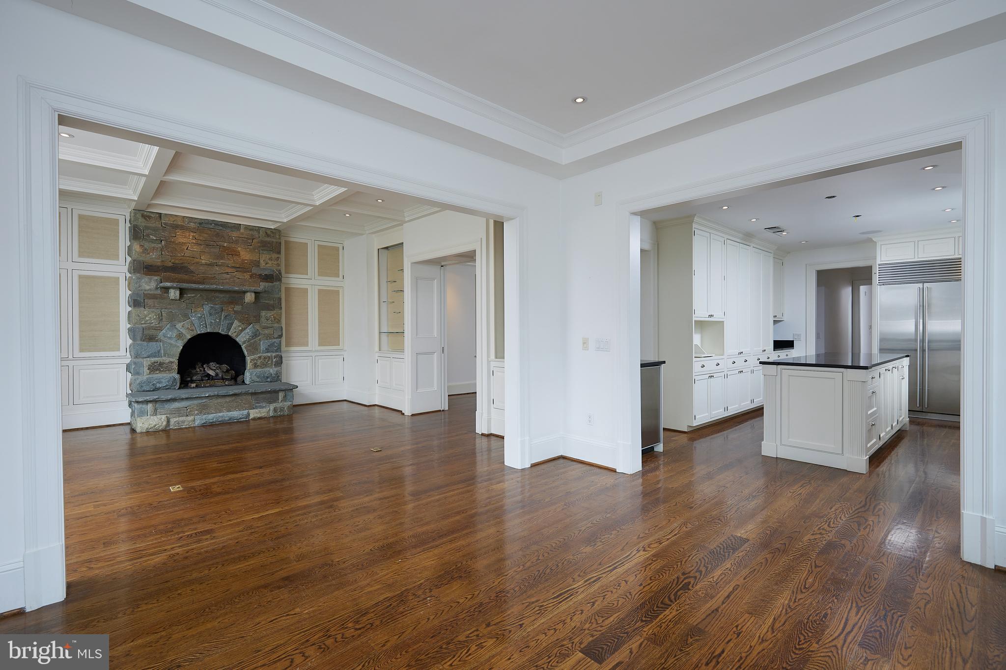 CHEVY CHASE VILLAGE - Residential