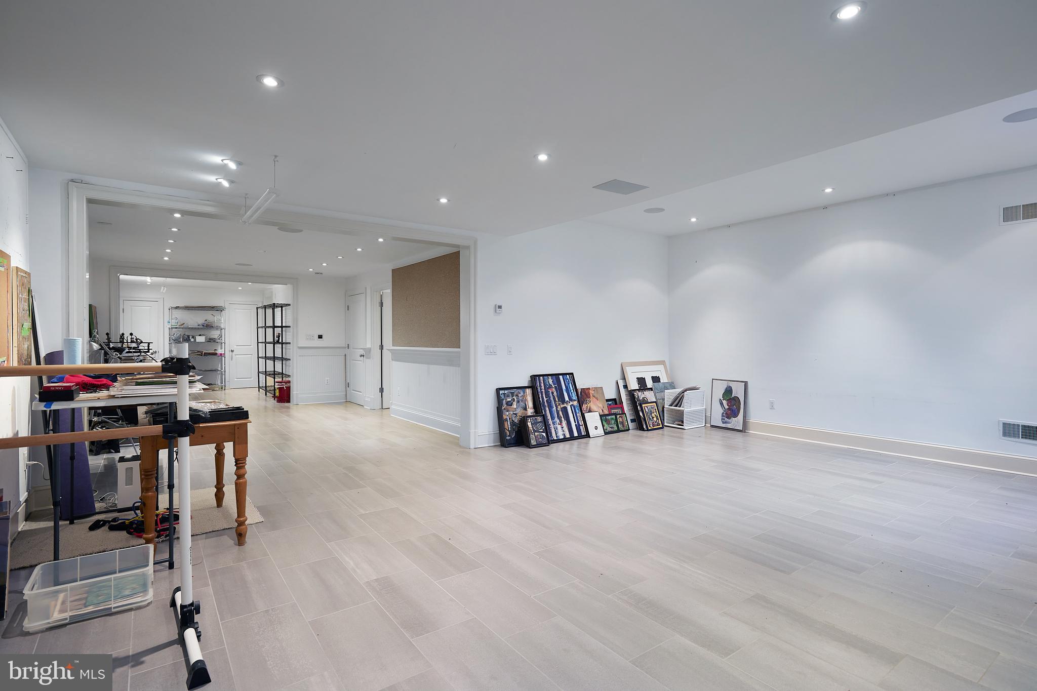 CHEVY CHASE VILLAGE - Residential