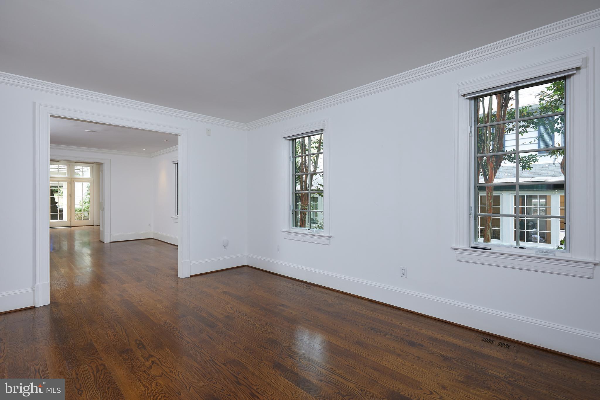 CHEVY CHASE VILLAGE - Residential