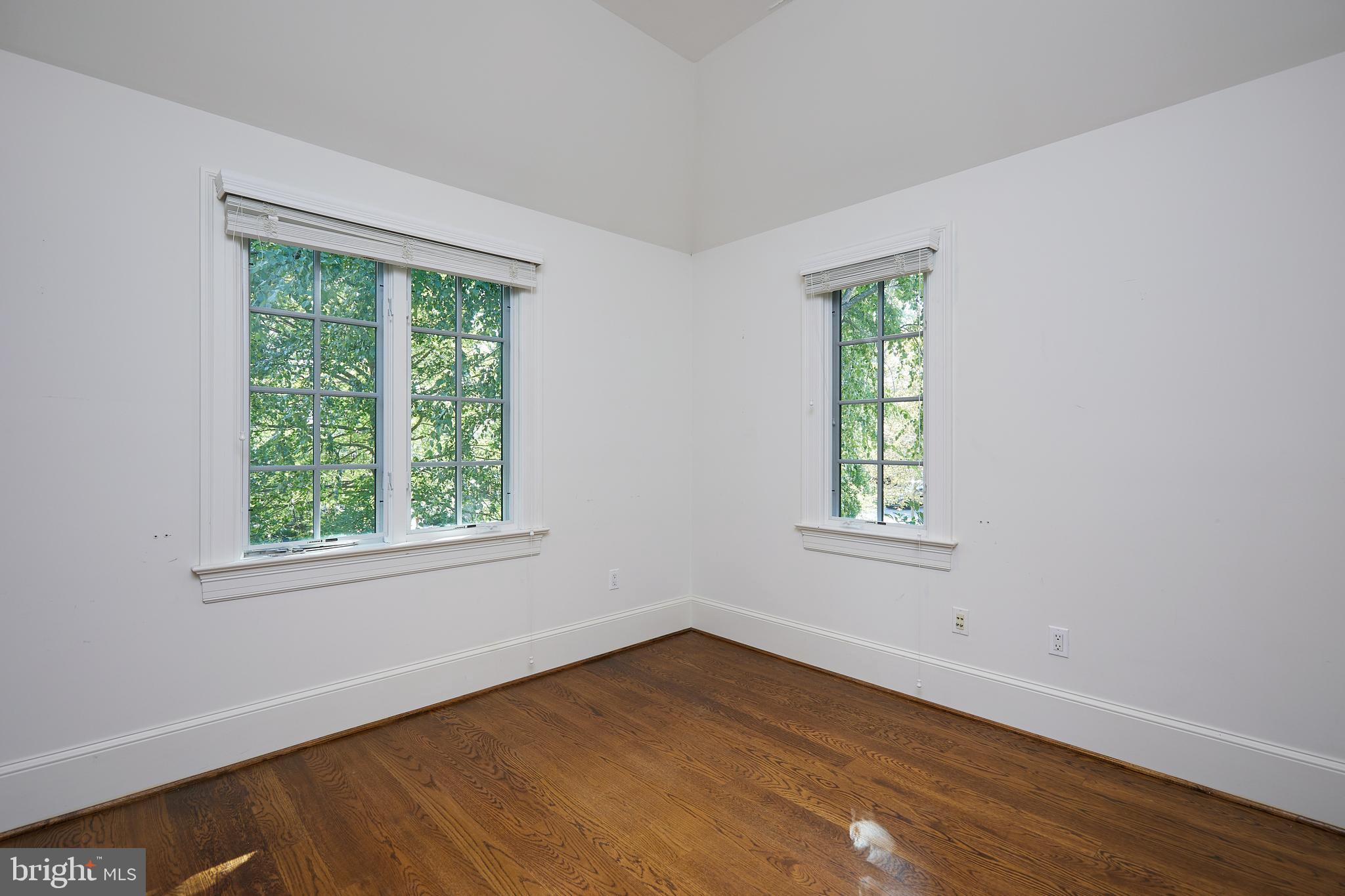 CHEVY CHASE VILLAGE - Residential