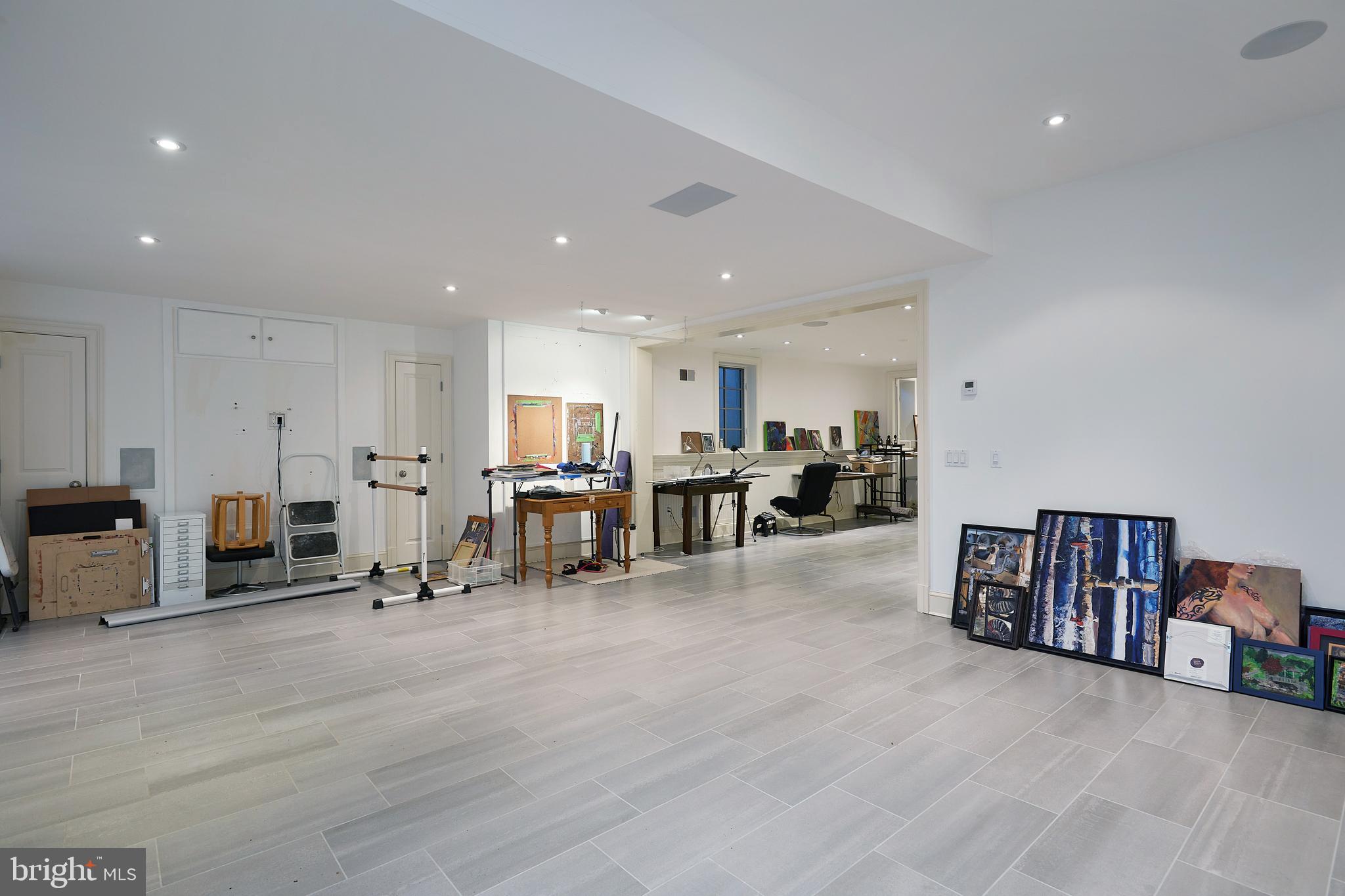 CHEVY CHASE VILLAGE - Residential