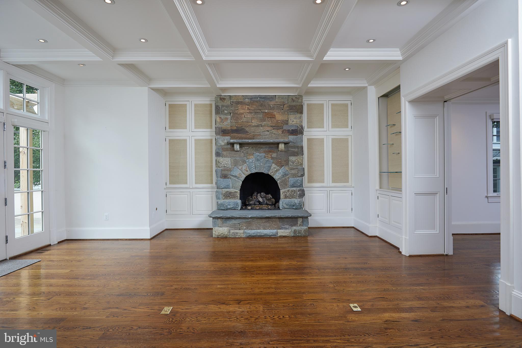 CHEVY CHASE VILLAGE - Residential