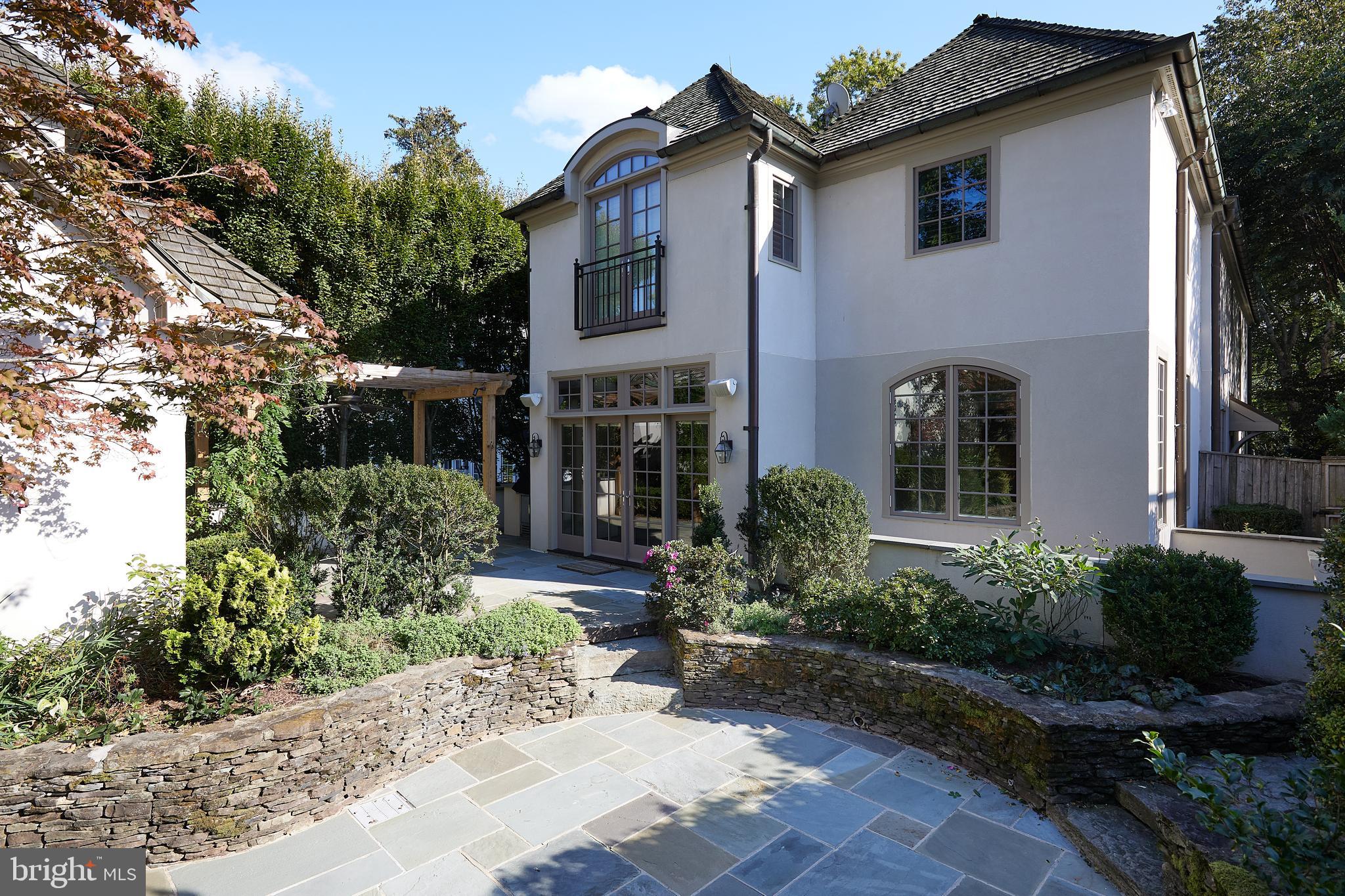 CHEVY CHASE VILLAGE - Residential