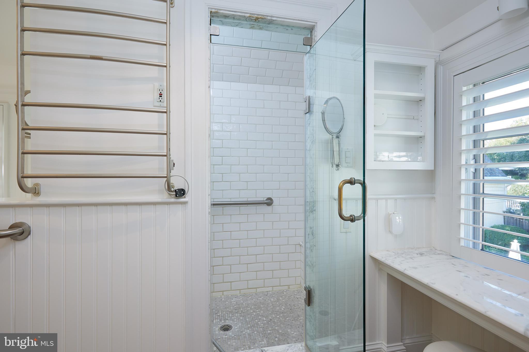 CHEVY CHASE VILLAGE - Residential