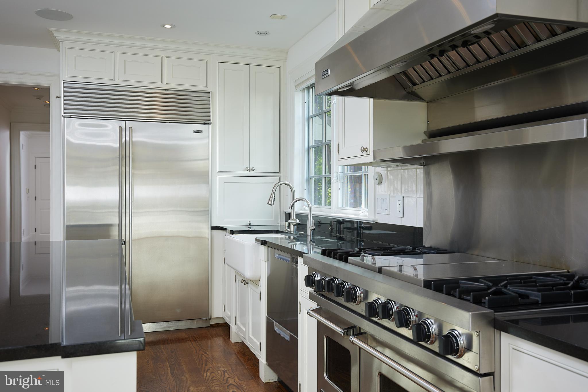 CHEVY CHASE VILLAGE - Residential