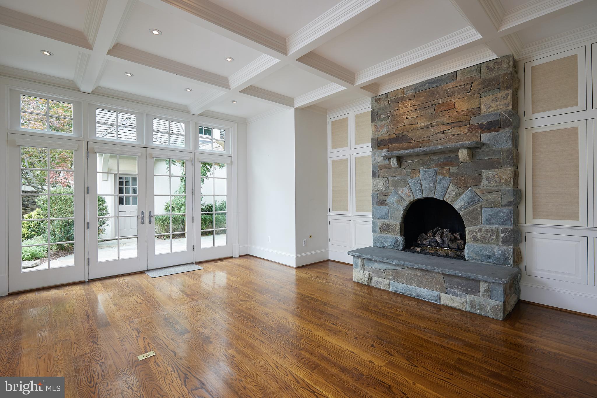 CHEVY CHASE VILLAGE - Residential