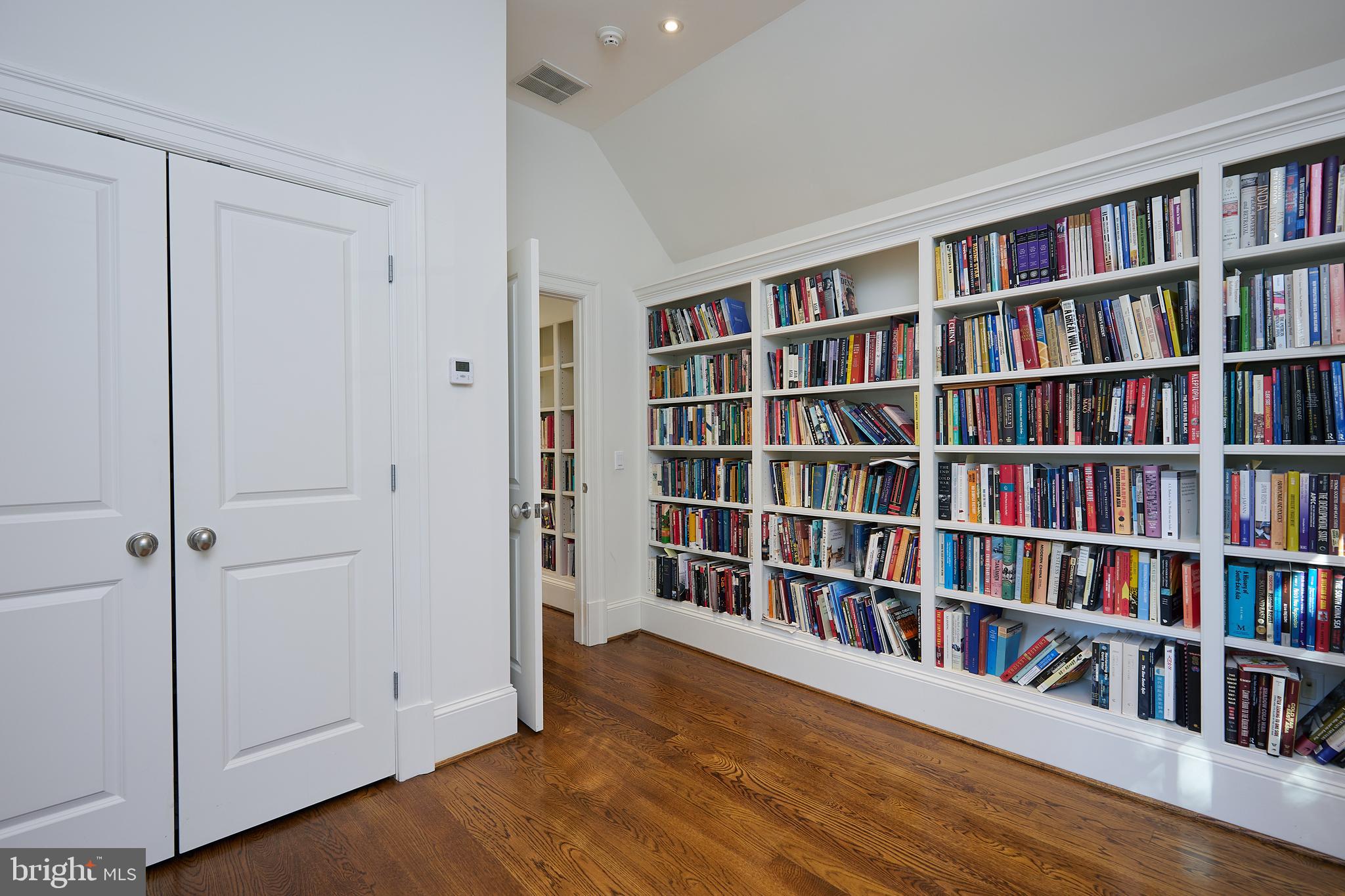 CHEVY CHASE VILLAGE - Residential