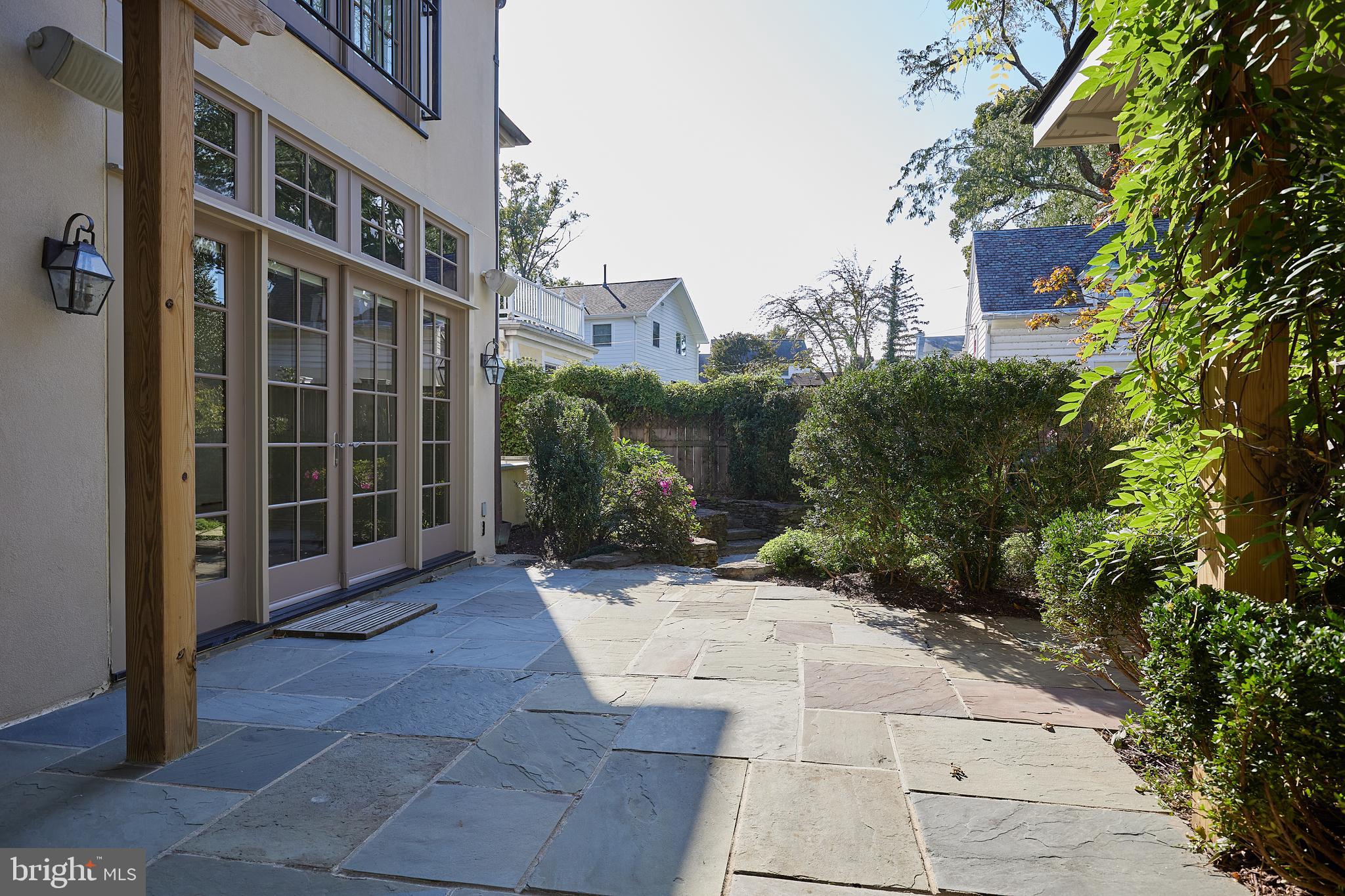 CHEVY CHASE VILLAGE - Residential