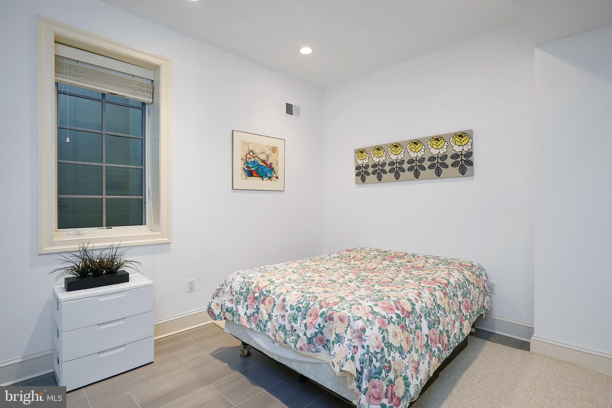 CHEVY CHASE VILLAGE - Residential