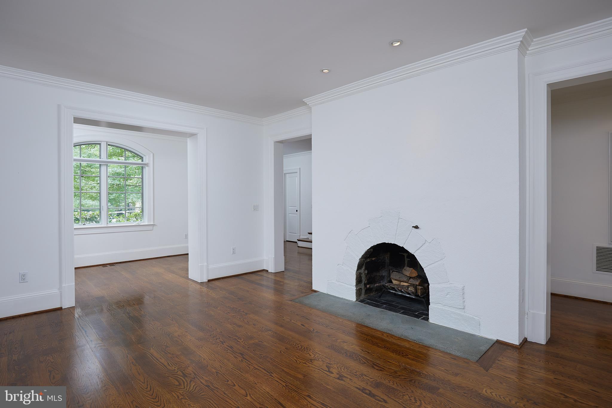 CHEVY CHASE VILLAGE - Residential