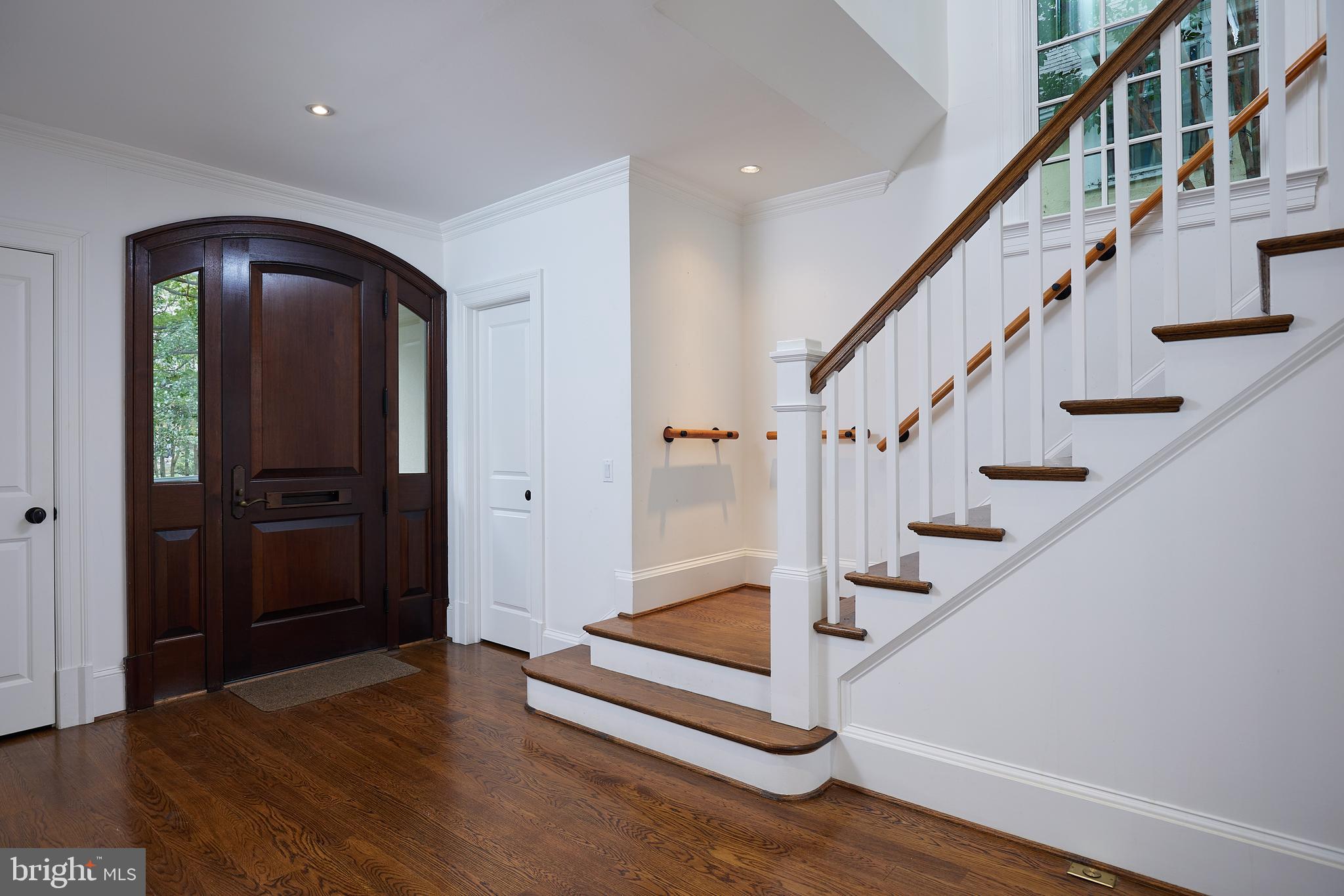 CHEVY CHASE VILLAGE - Residential