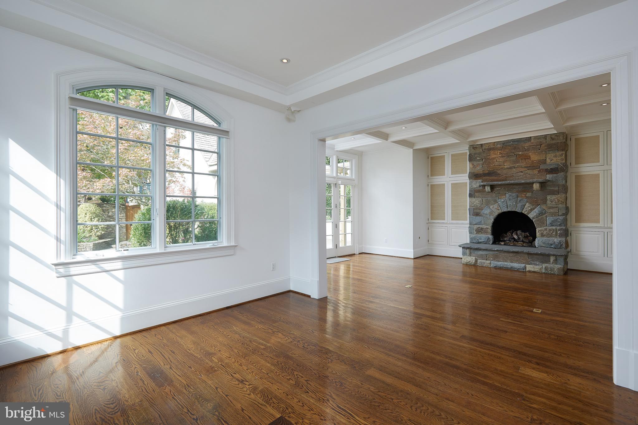 CHEVY CHASE VILLAGE - Residential