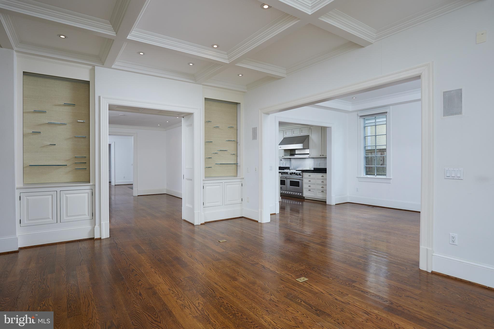 CHEVY CHASE VILLAGE - Residential