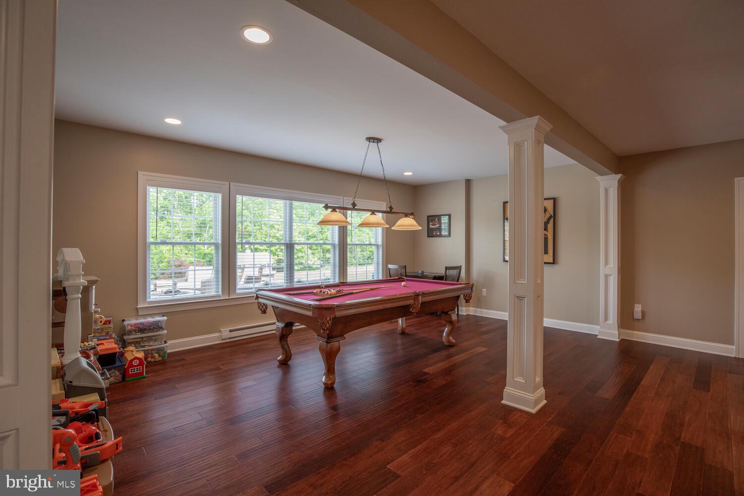 ASHLAND MEADOWS - Residential