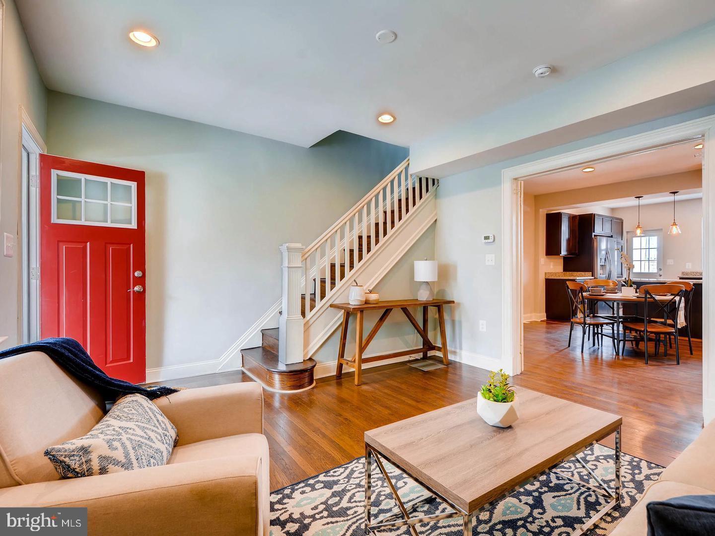 GREEKTOWN - Residential