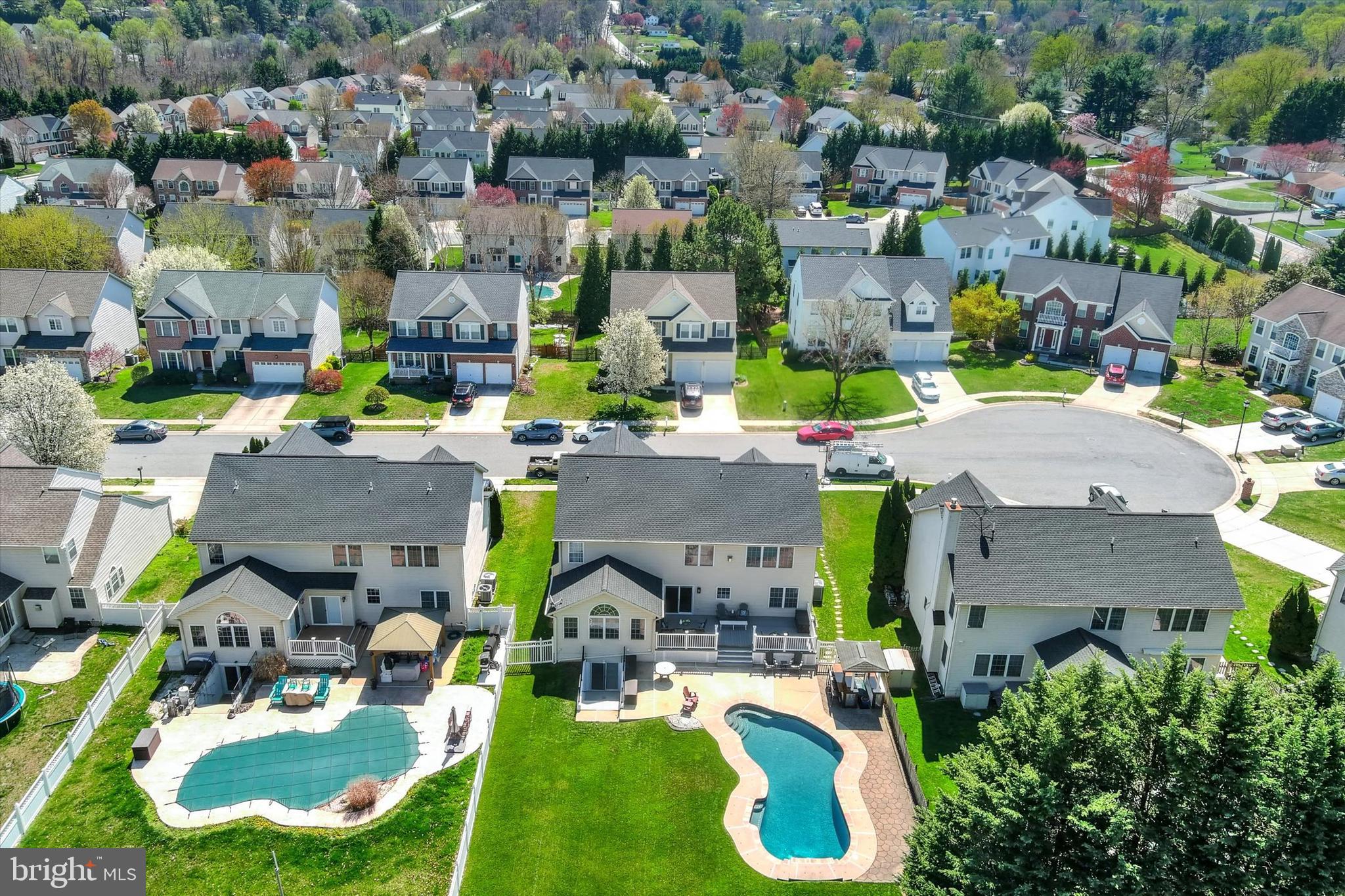 WEST VALLEY OAKS - Residential