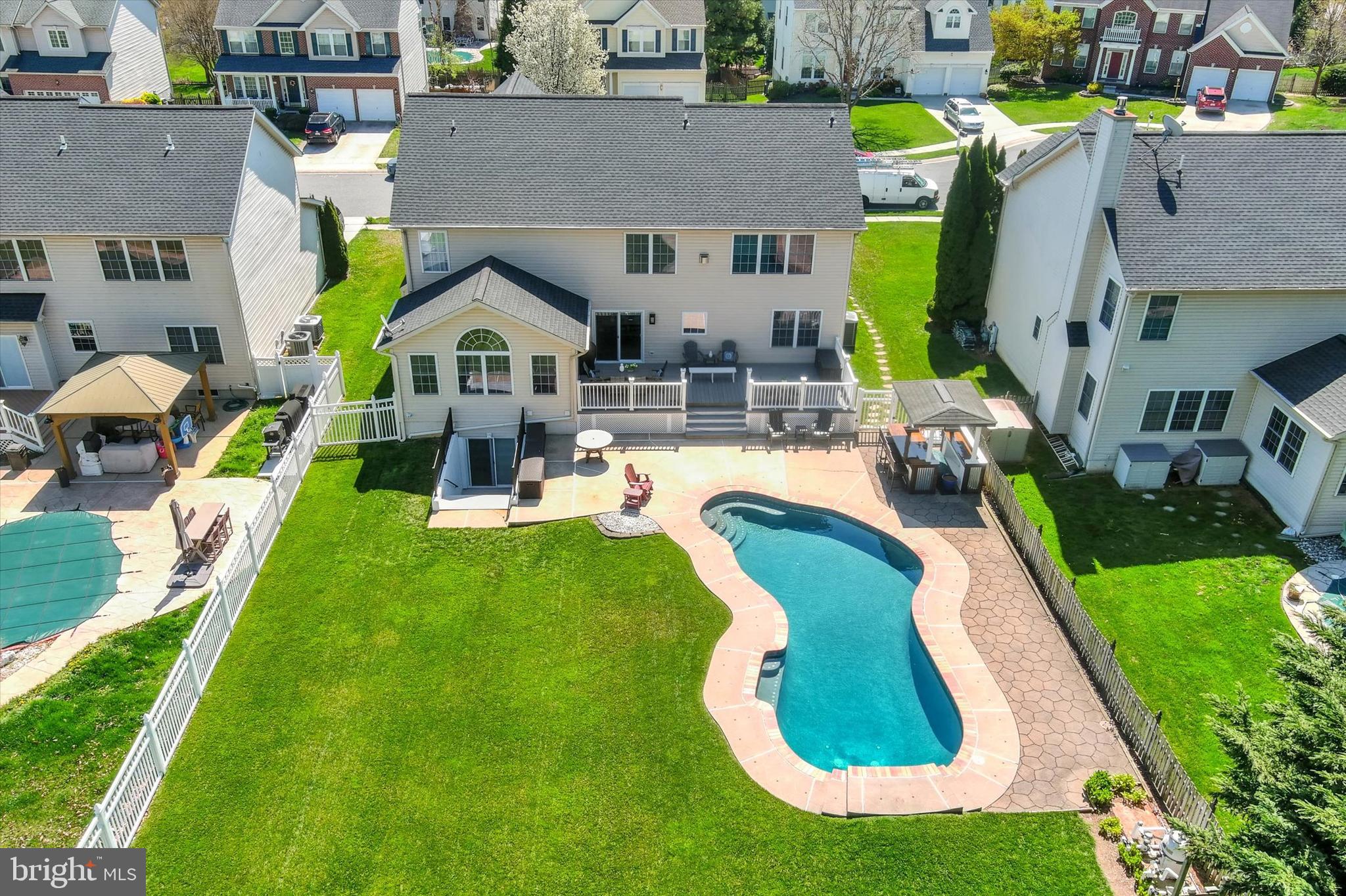 WEST VALLEY OAKS - Residential