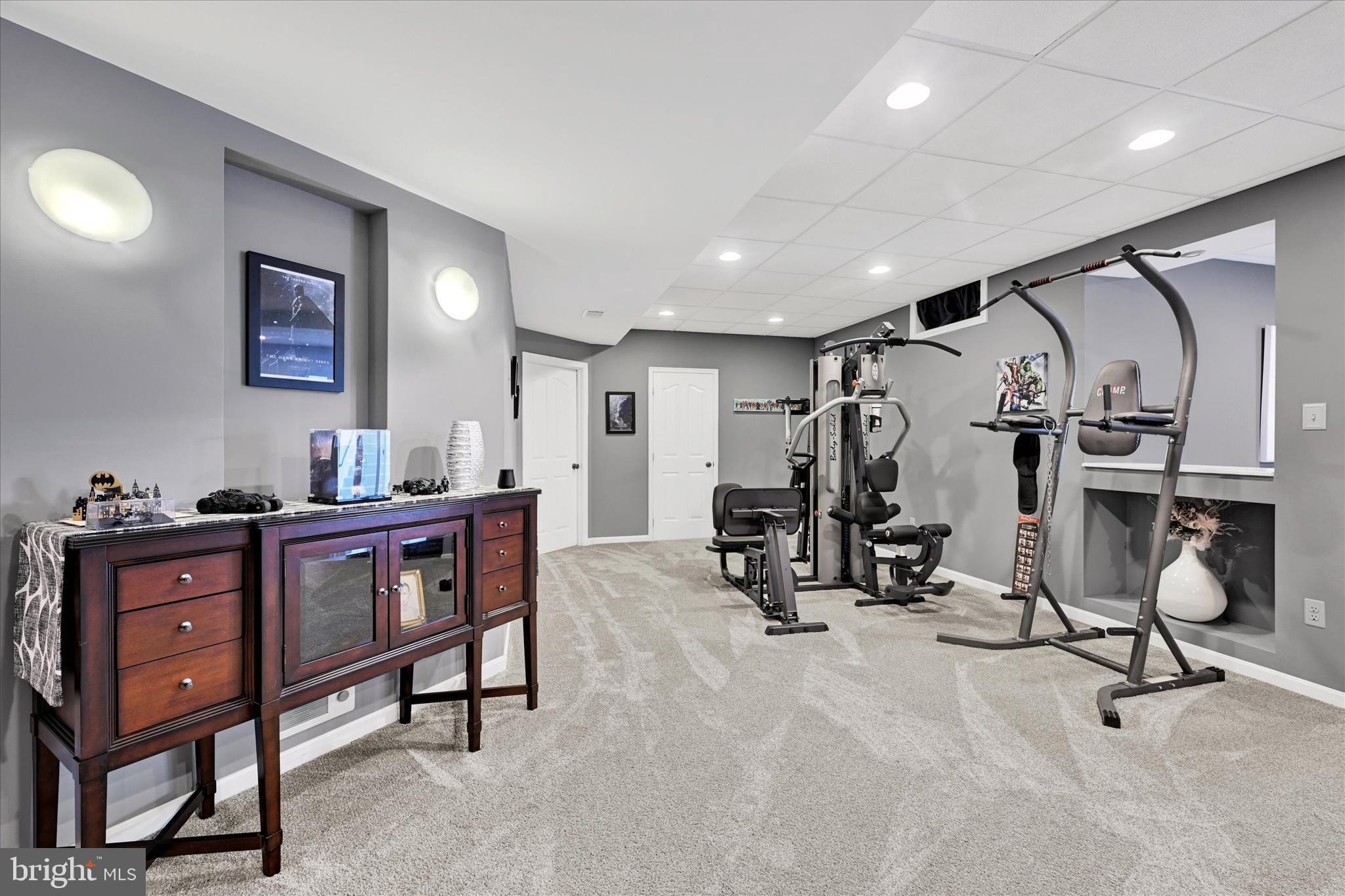 WEST VALLEY OAKS - Residential