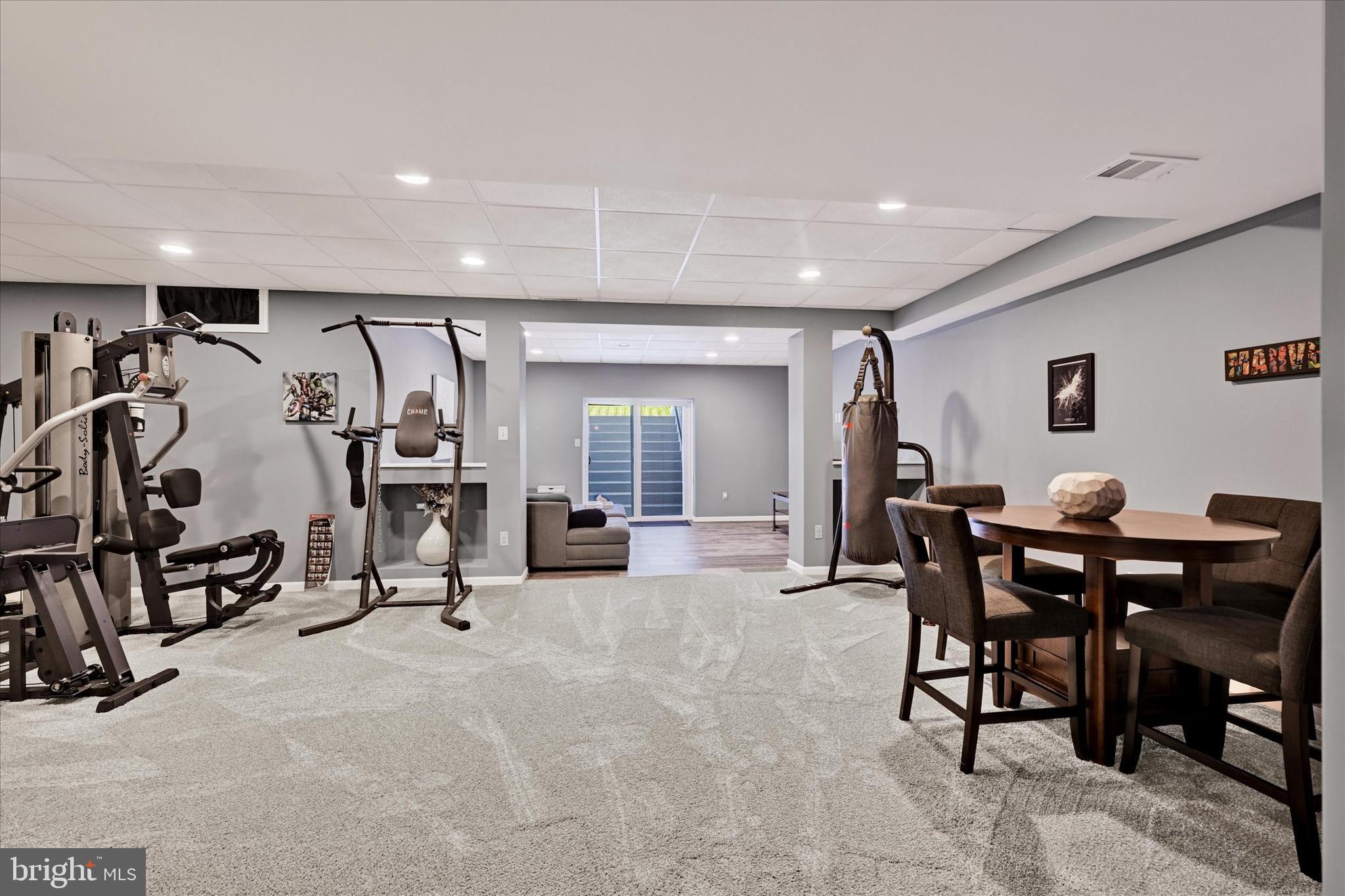 WEST VALLEY OAKS - Residential