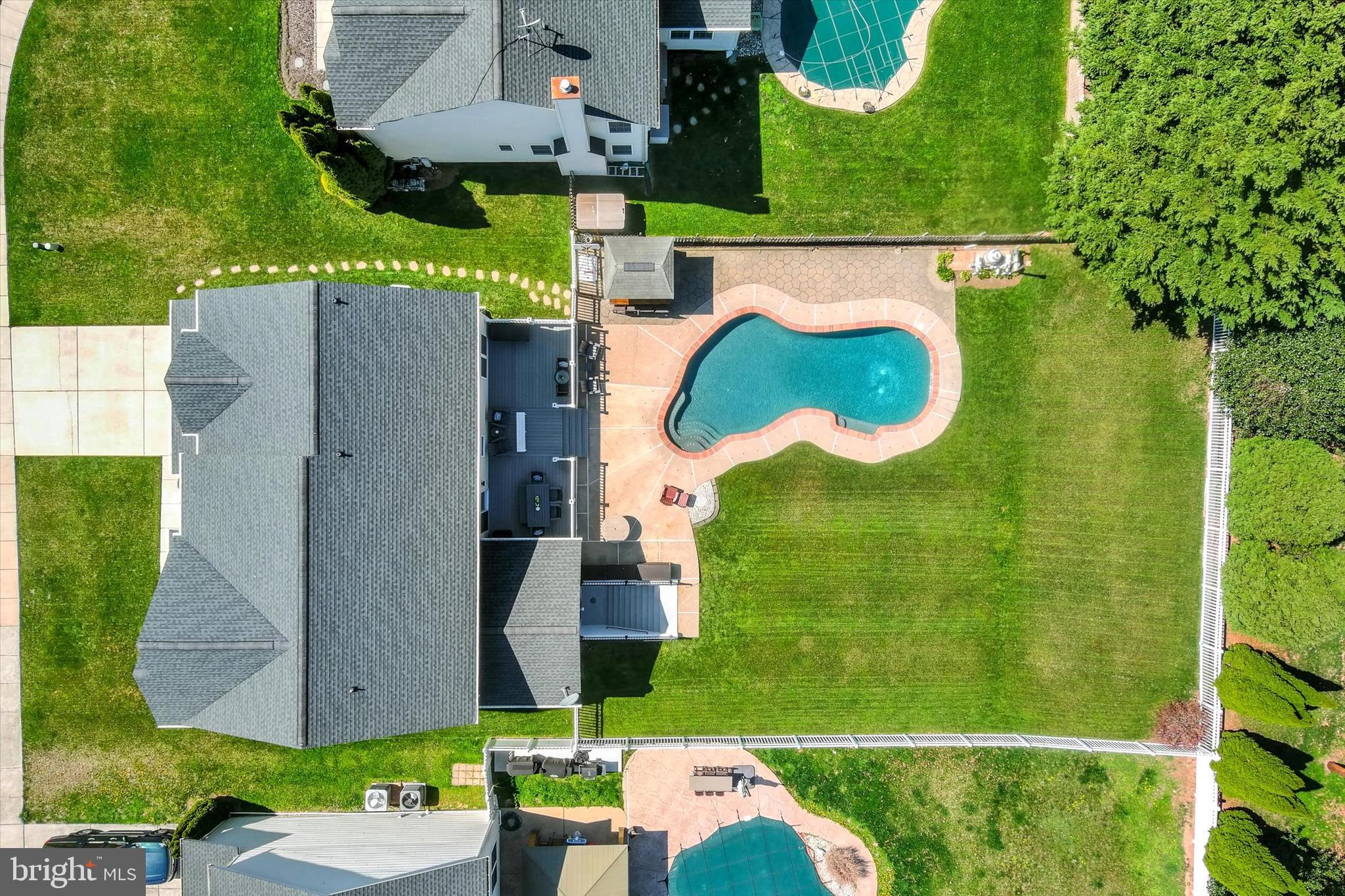 WEST VALLEY OAKS - Residential