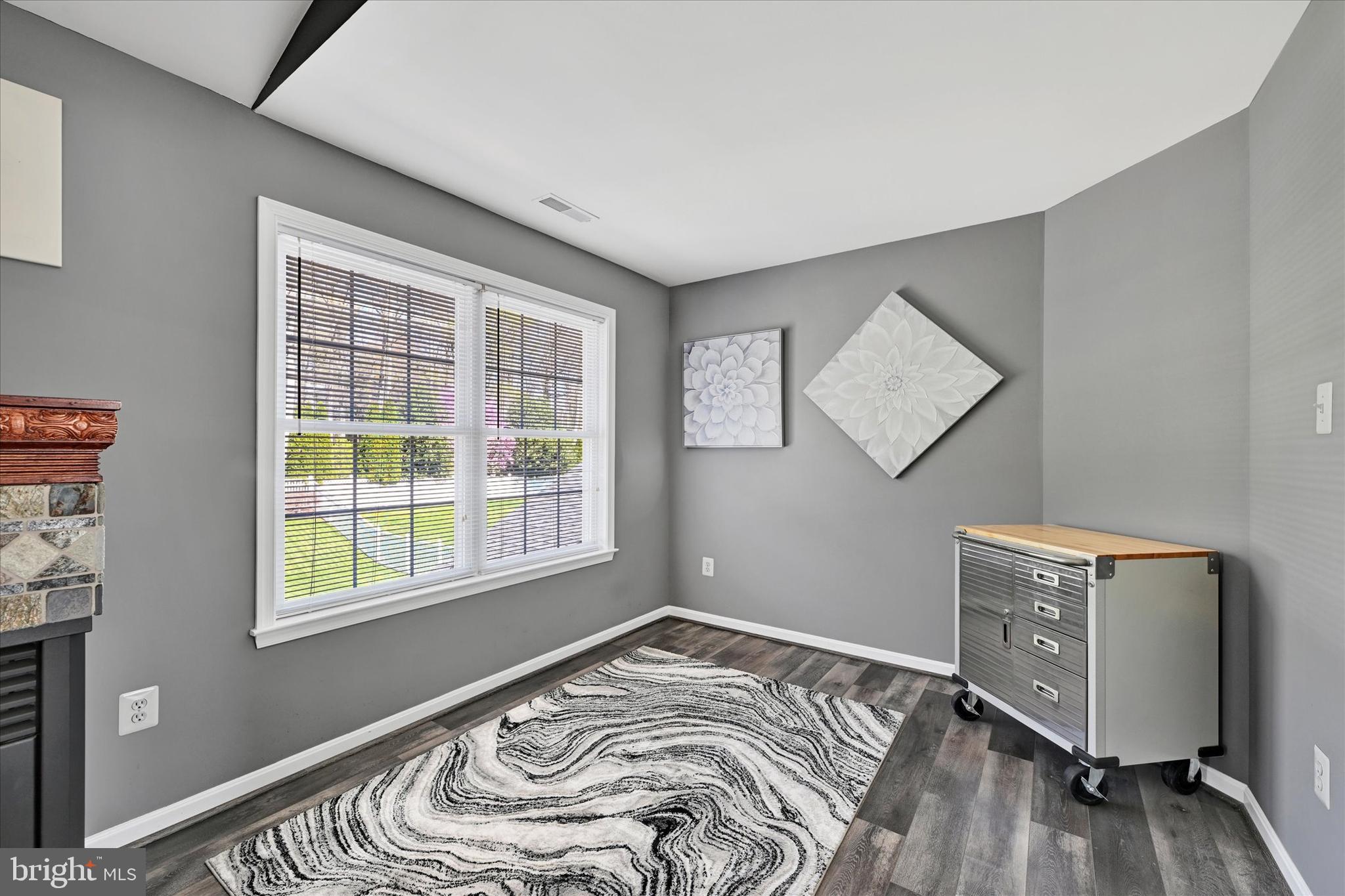 WEST VALLEY OAKS - Residential