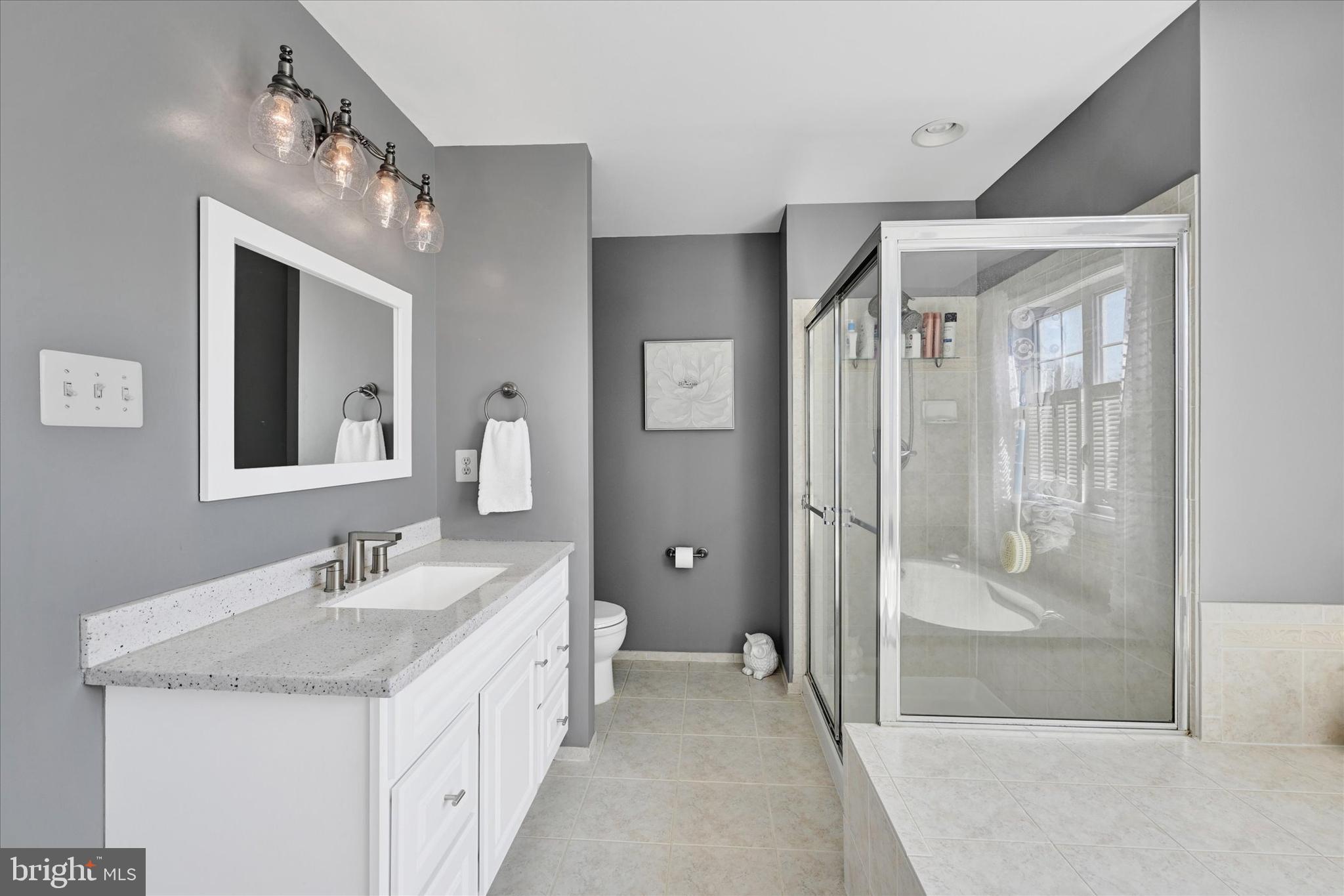 WEST VALLEY OAKS - Residential