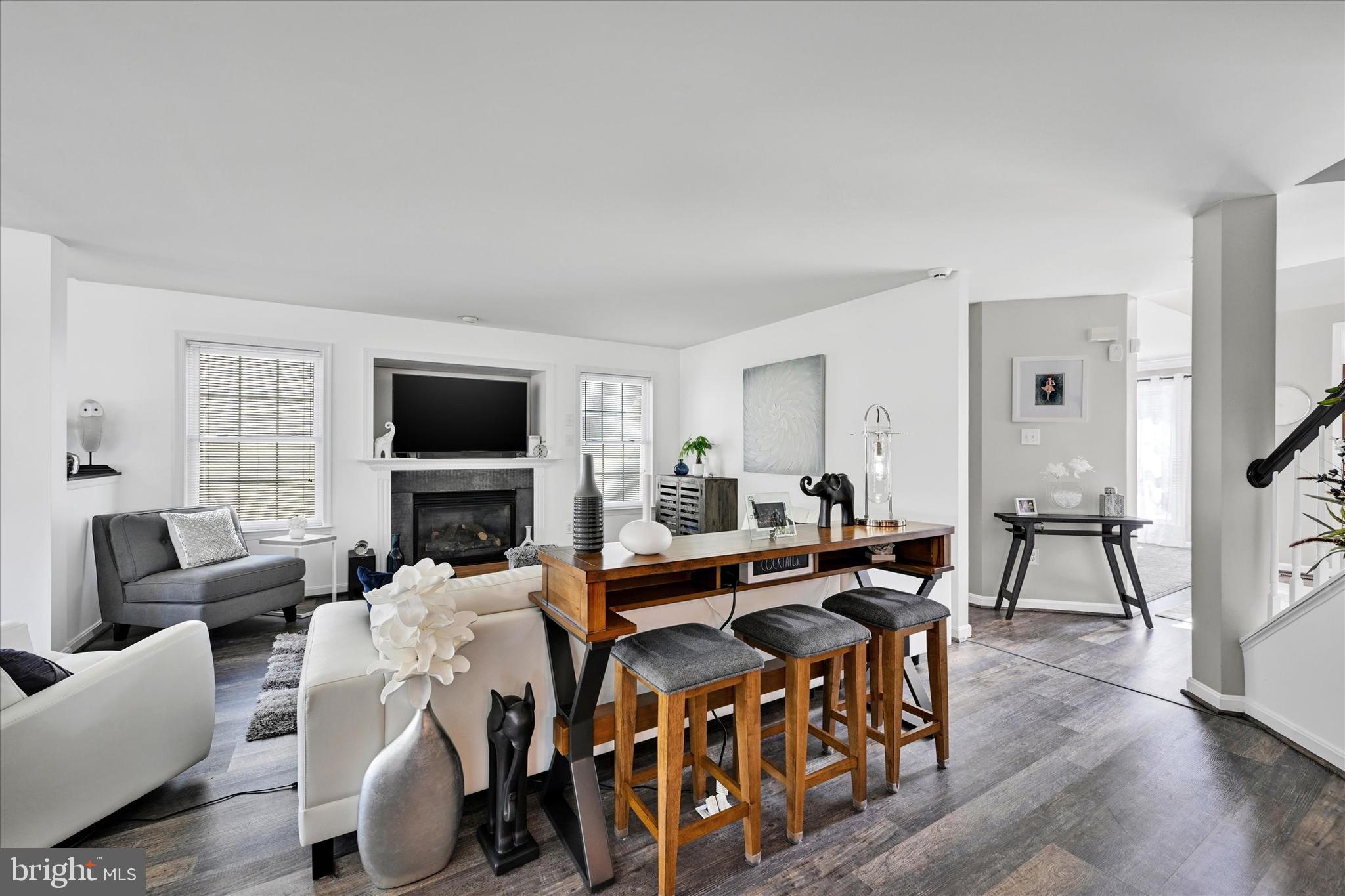 WEST VALLEY OAKS - Residential