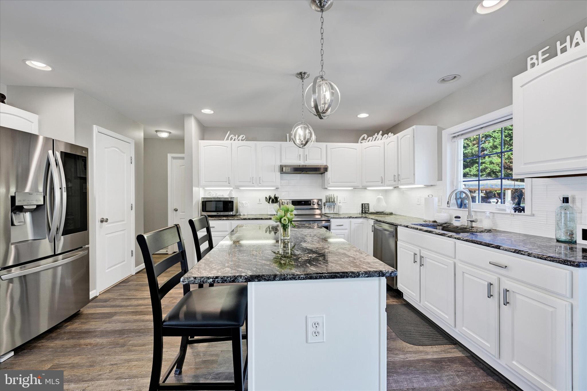 WEST VALLEY OAKS - Residential