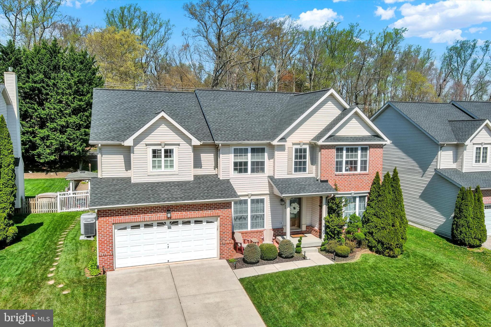 WEST VALLEY OAKS - Residential