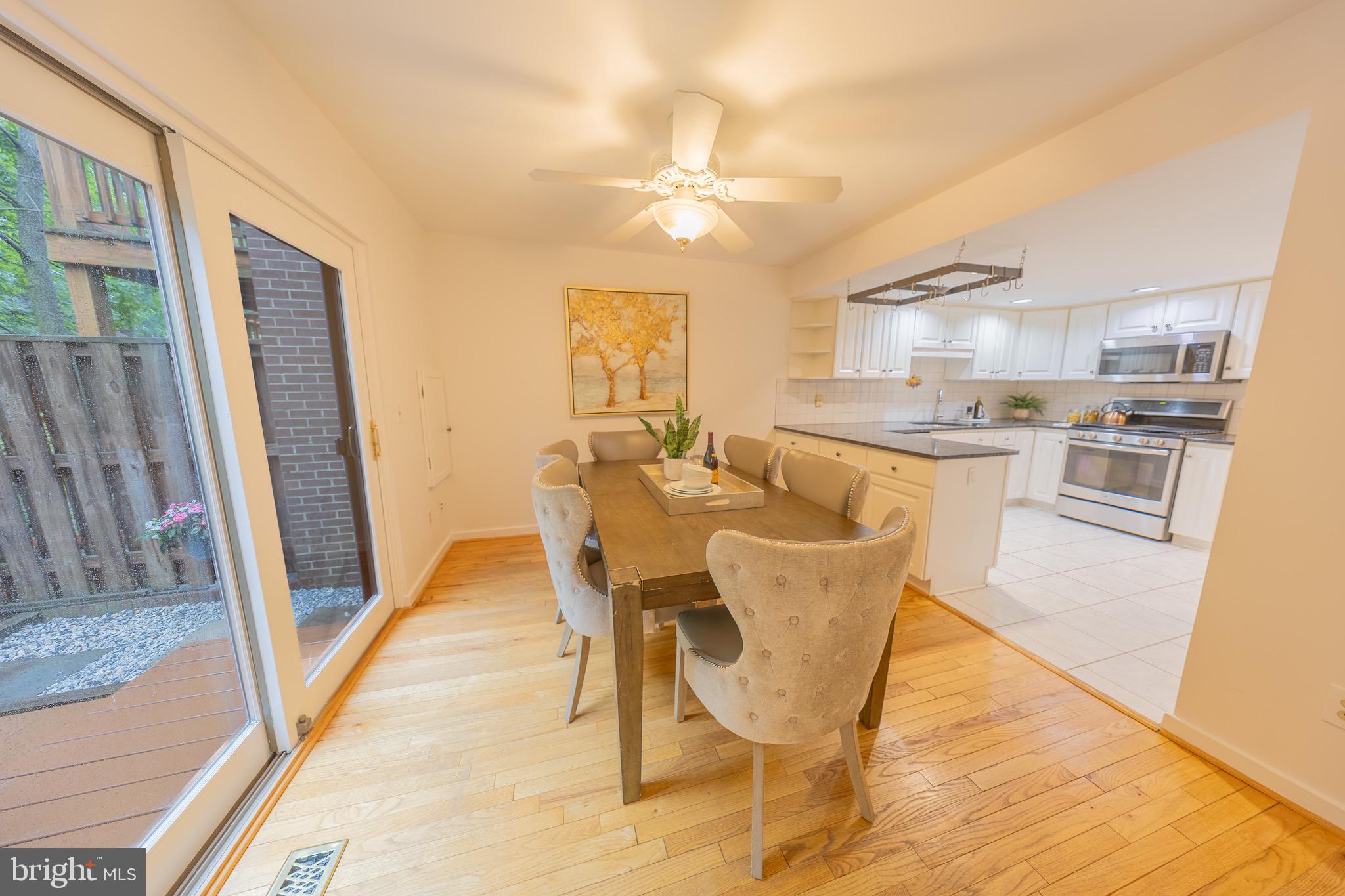 2201 CEDAR COVE COURT