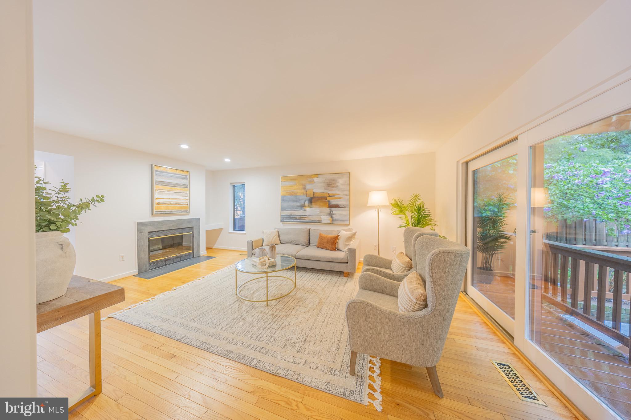 2201 CEDAR COVE COURT