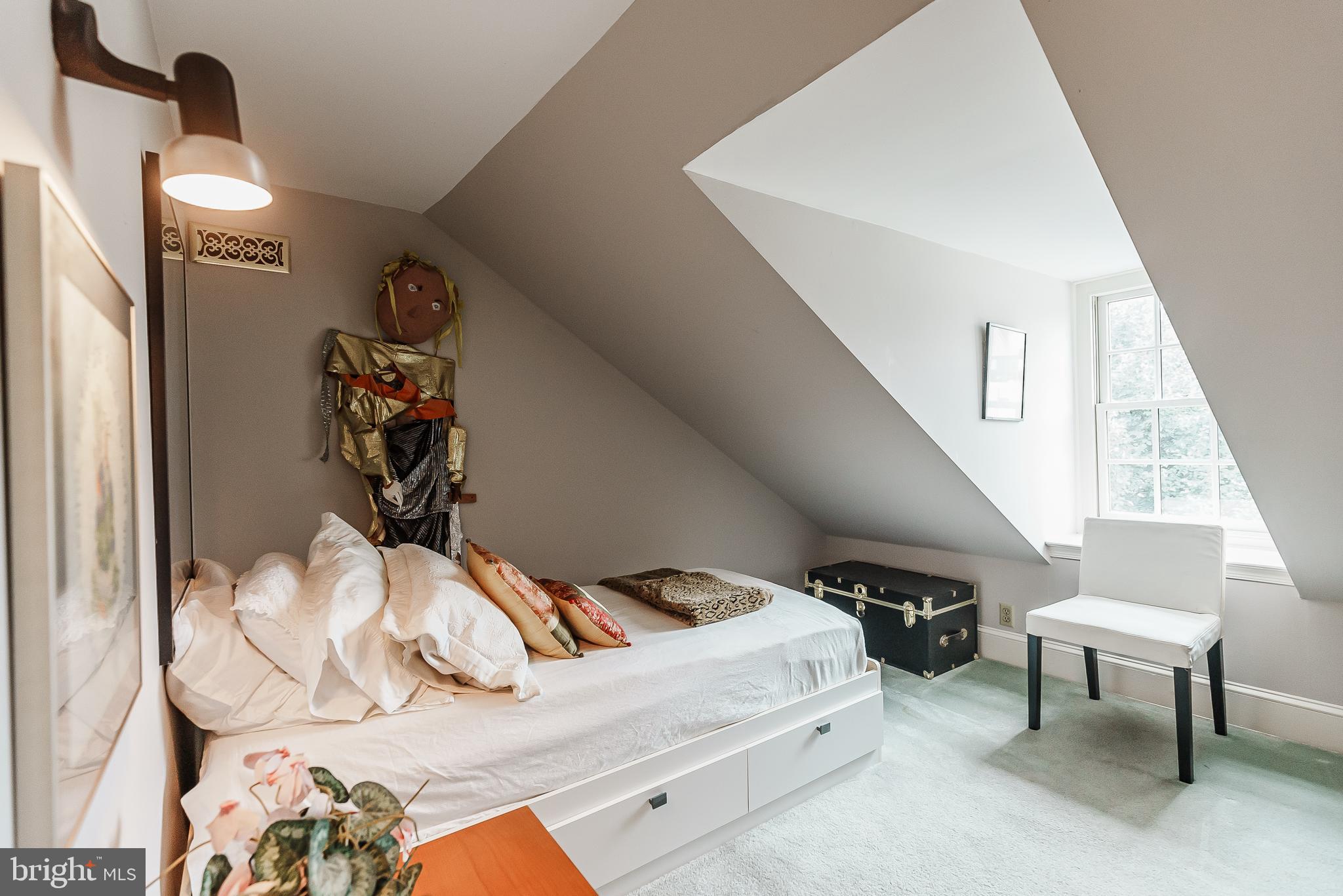 SOCIETY HILL - Residential