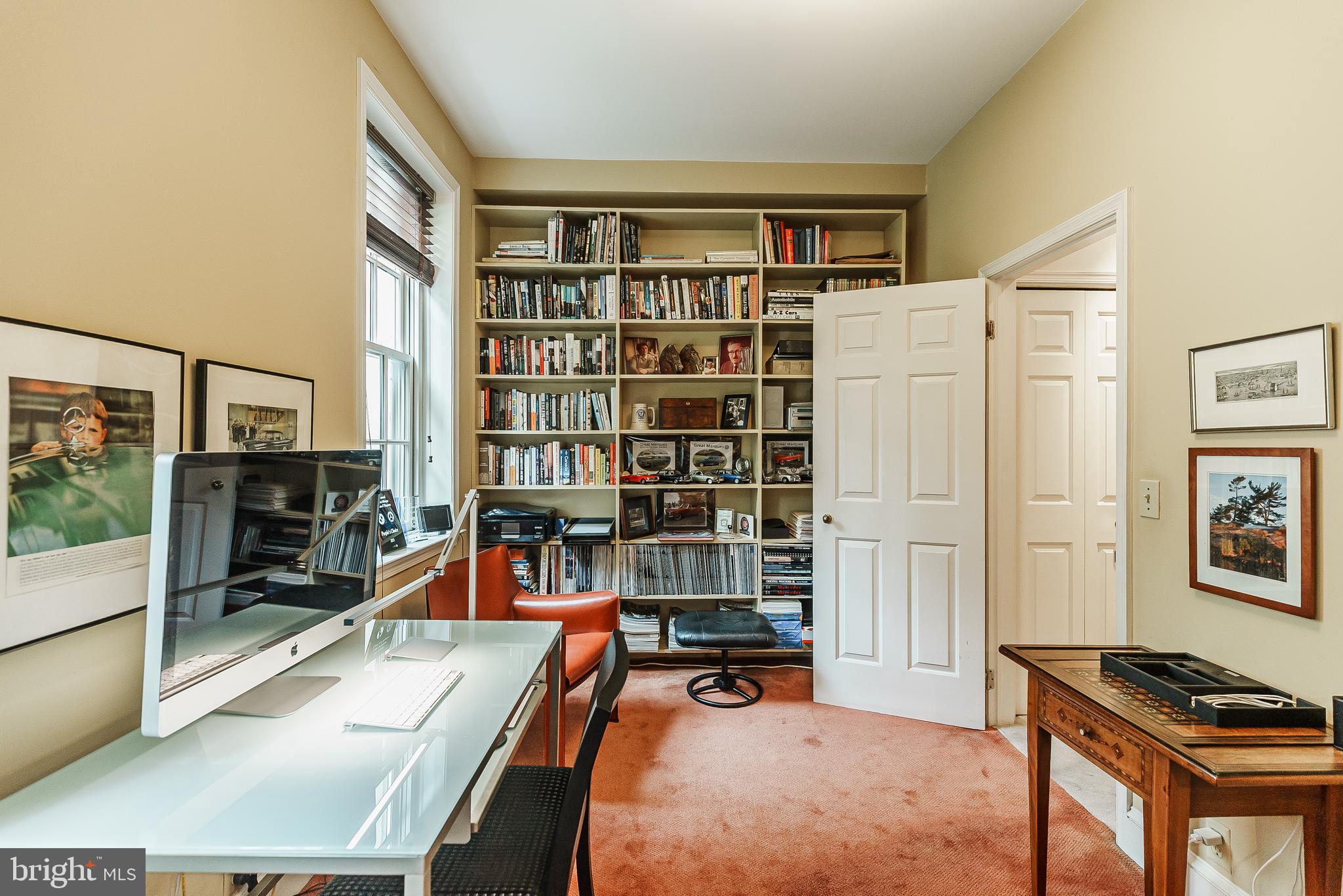 SOCIETY HILL - Residential