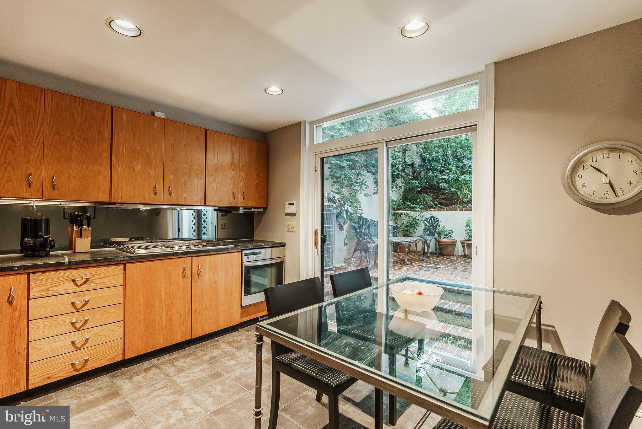 SOCIETY HILL - Residential