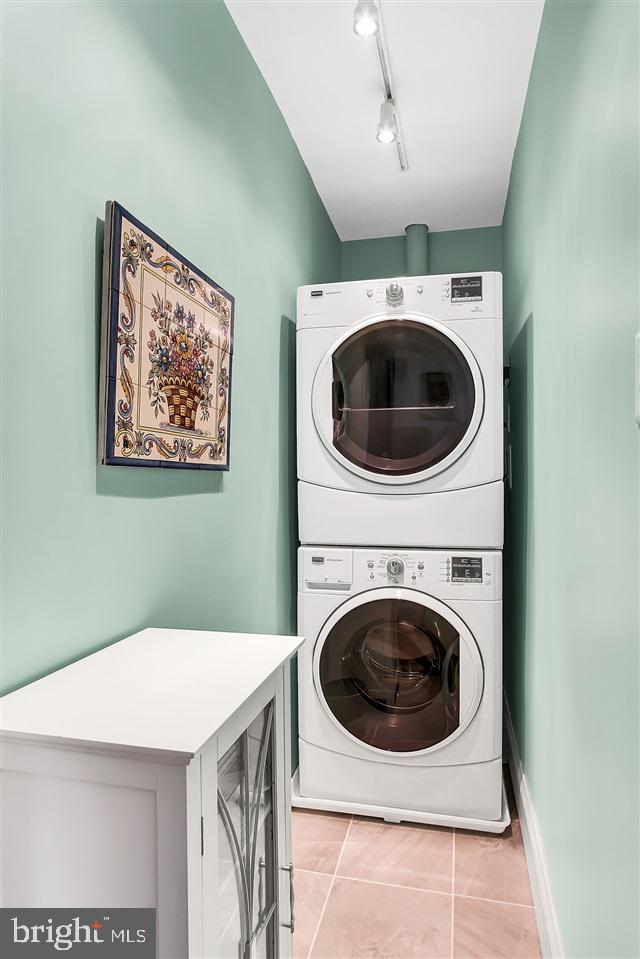 SPRINGDALE - Residential