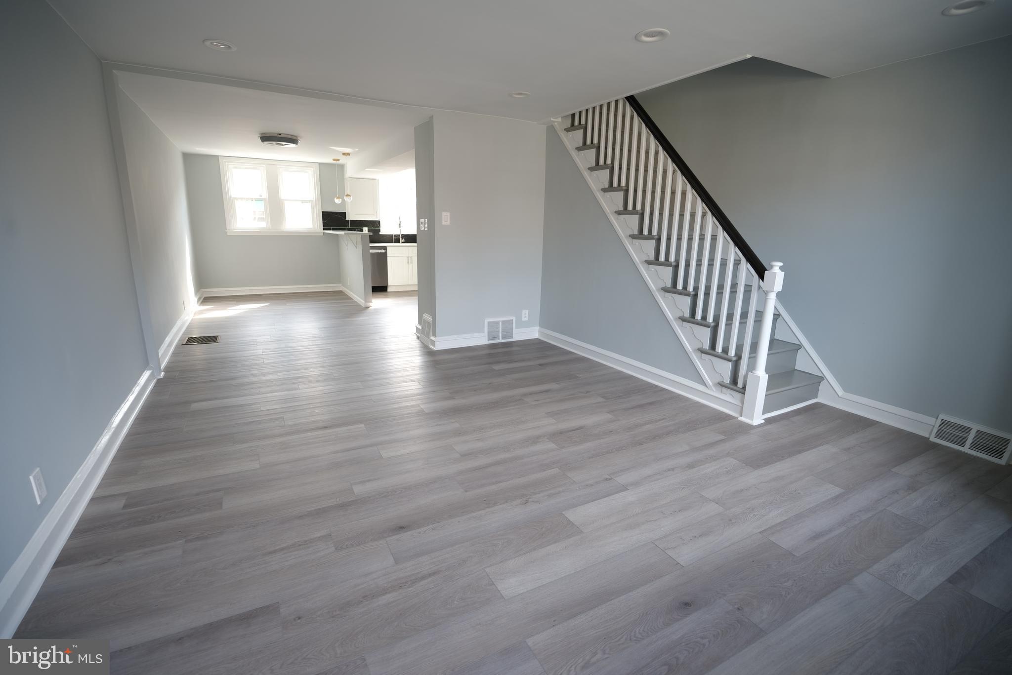 HOLMESBURG - Residential