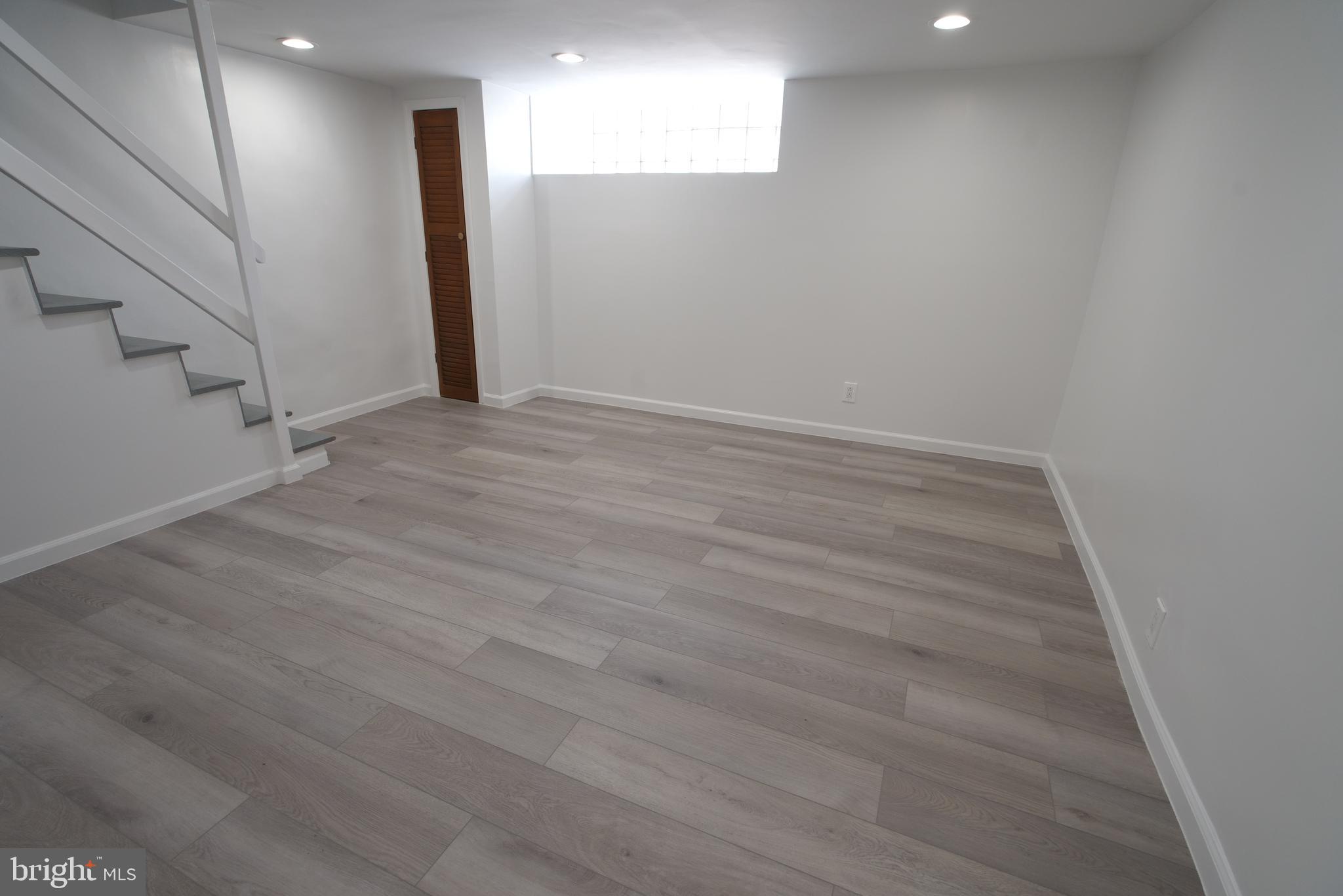 HOLMESBURG - Residential