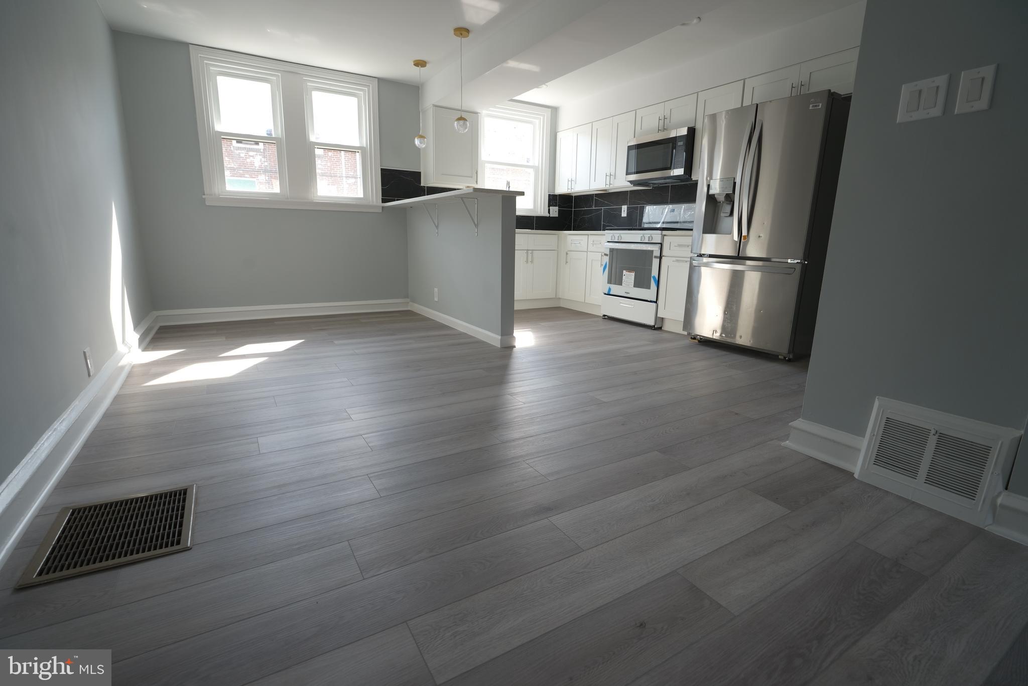 HOLMESBURG - Residential