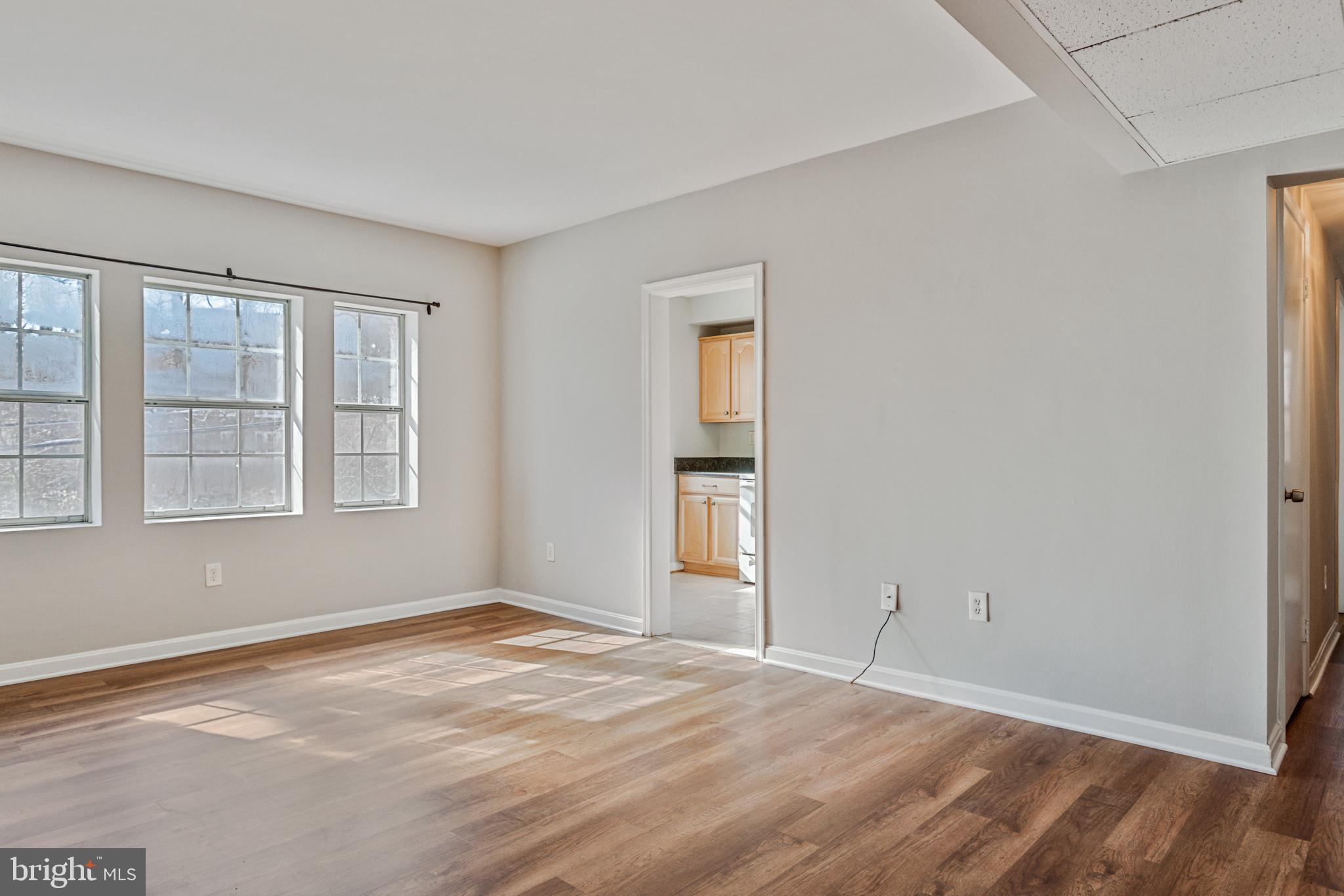 COLONIAL VILLAGE - Residential Lease