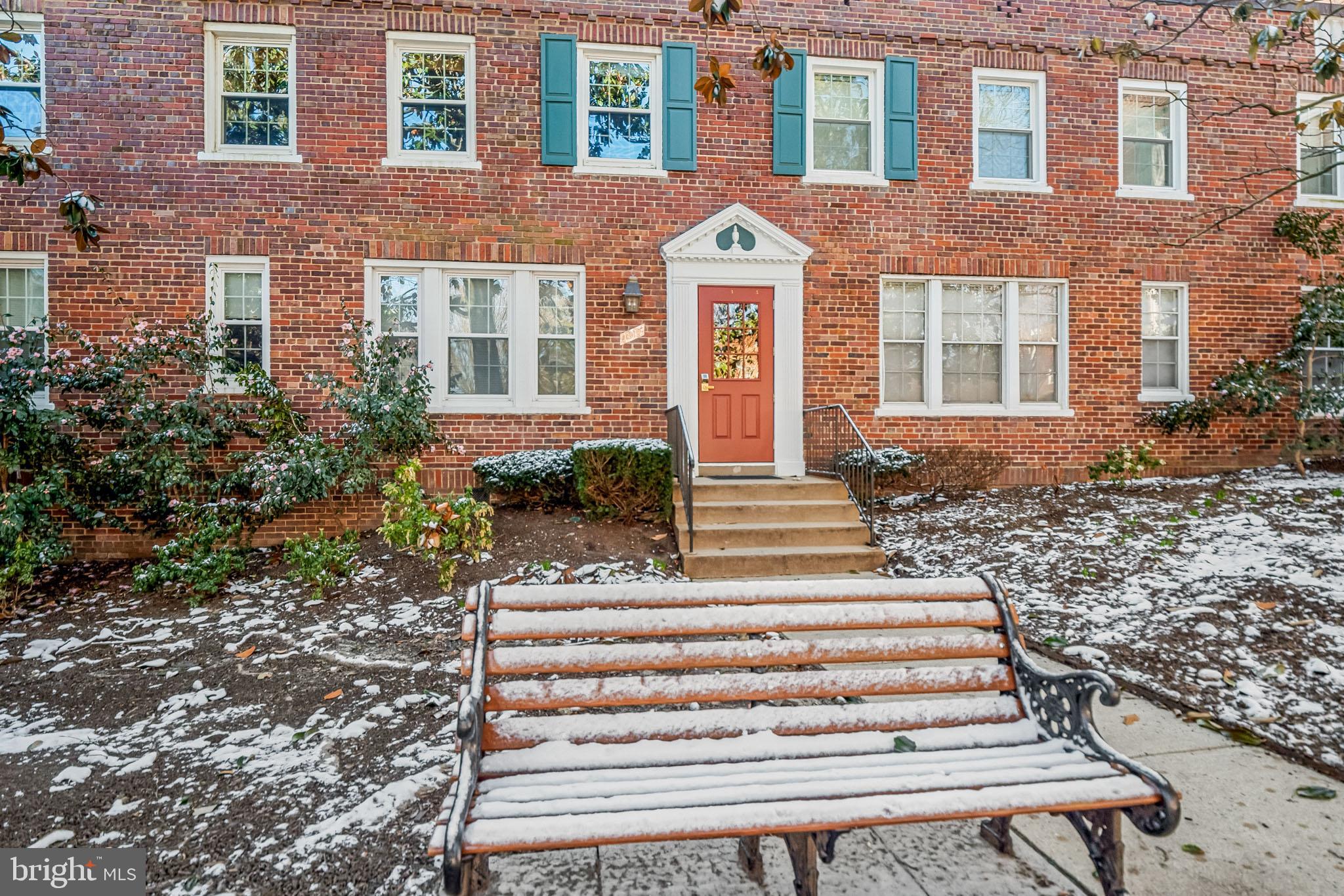 COLONIAL VILLAGE - Residential Lease