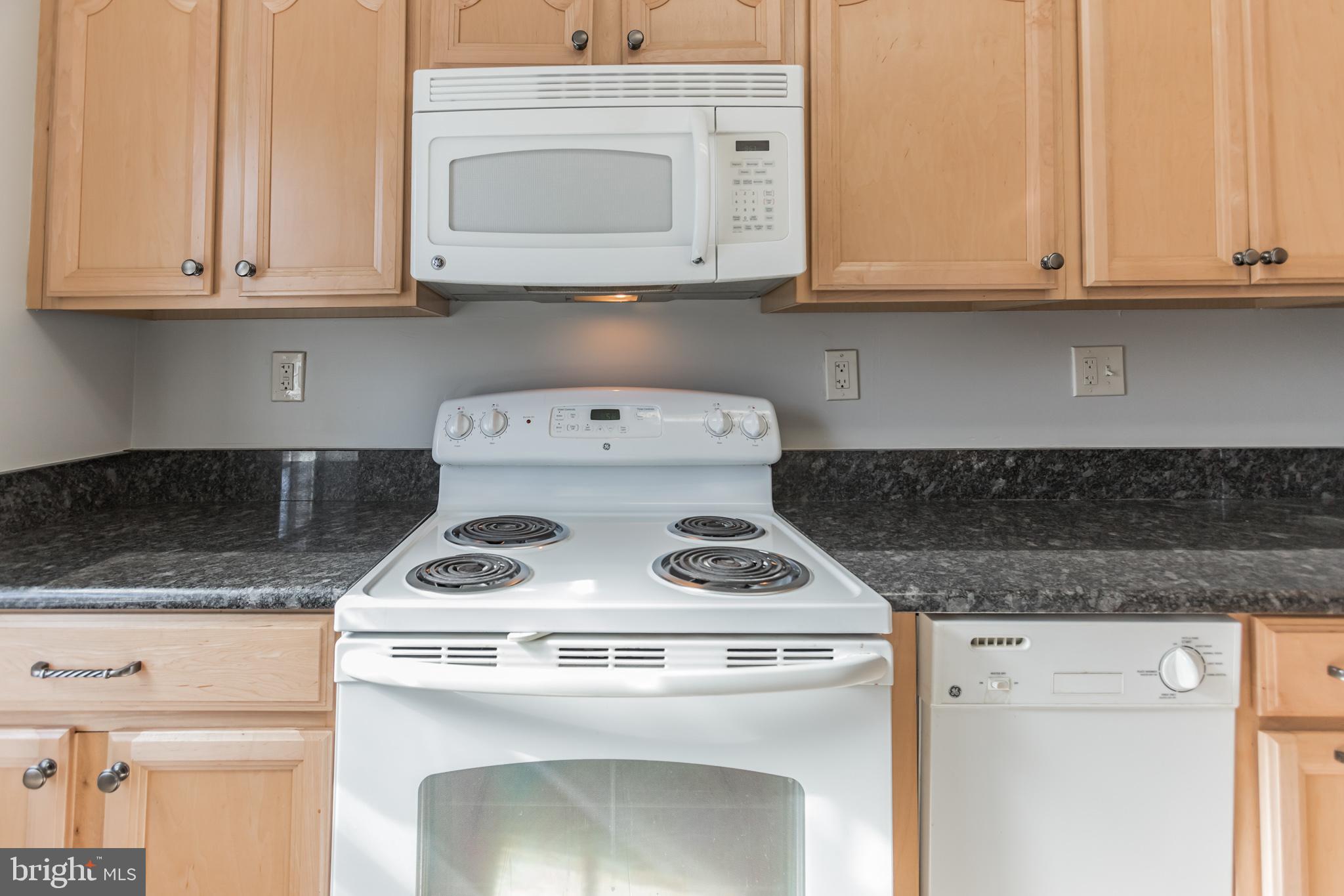 COLONIAL VILLAGE - Residential Lease