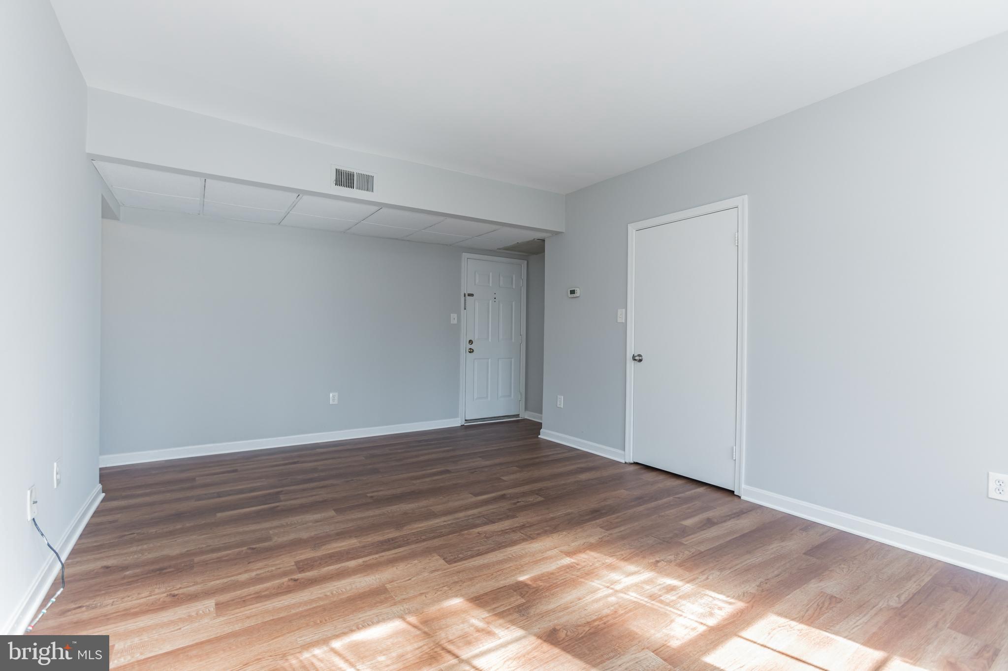 COLONIAL VILLAGE - Residential Lease