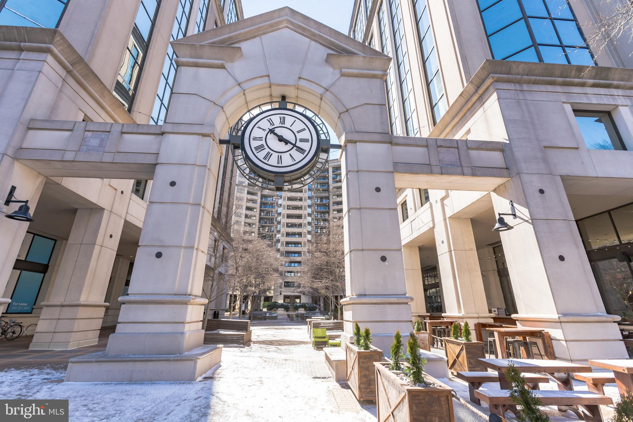 COLONIAL VILLAGE - Residential Lease