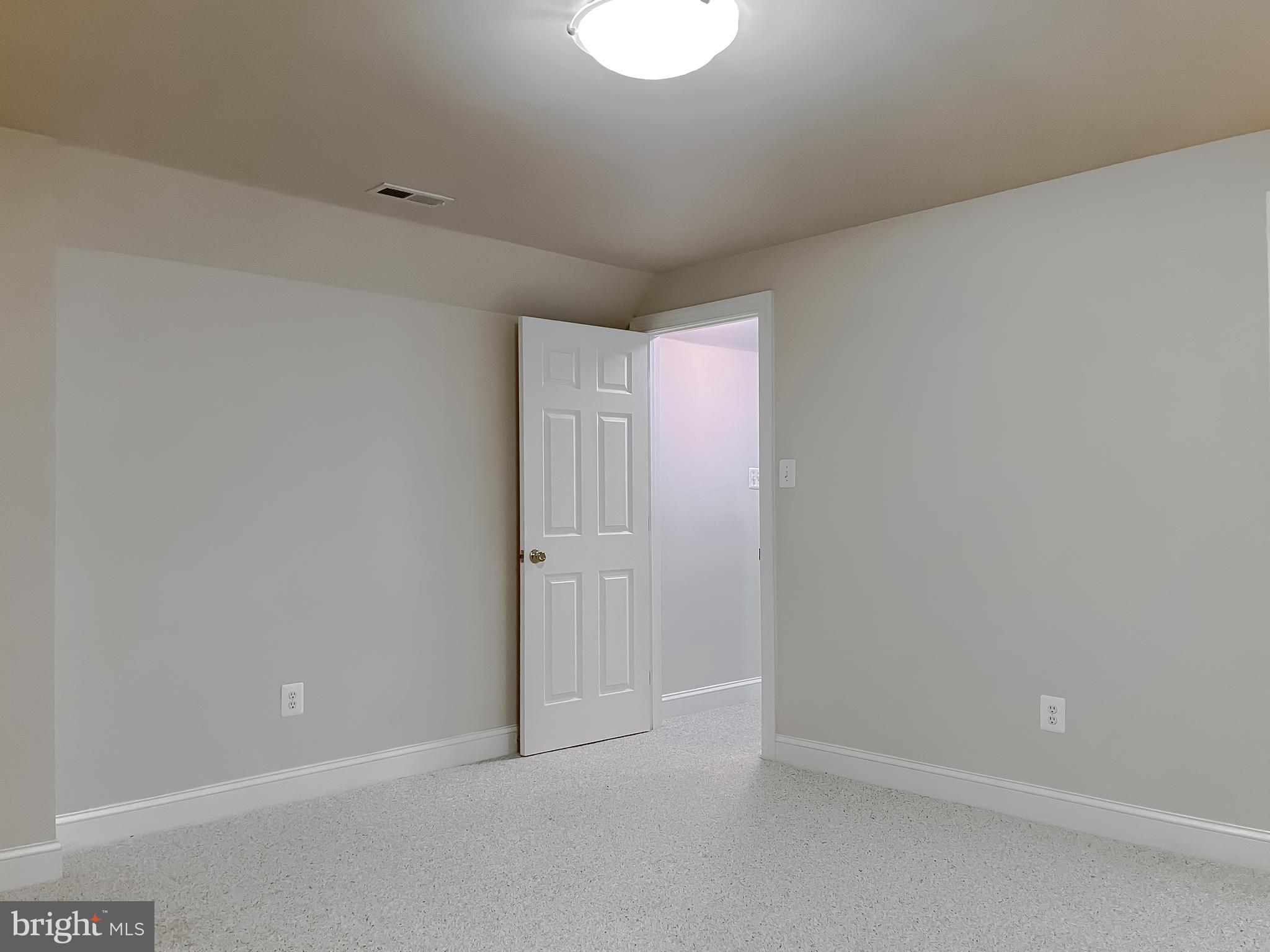 KINGSTON ESTATES - Residential