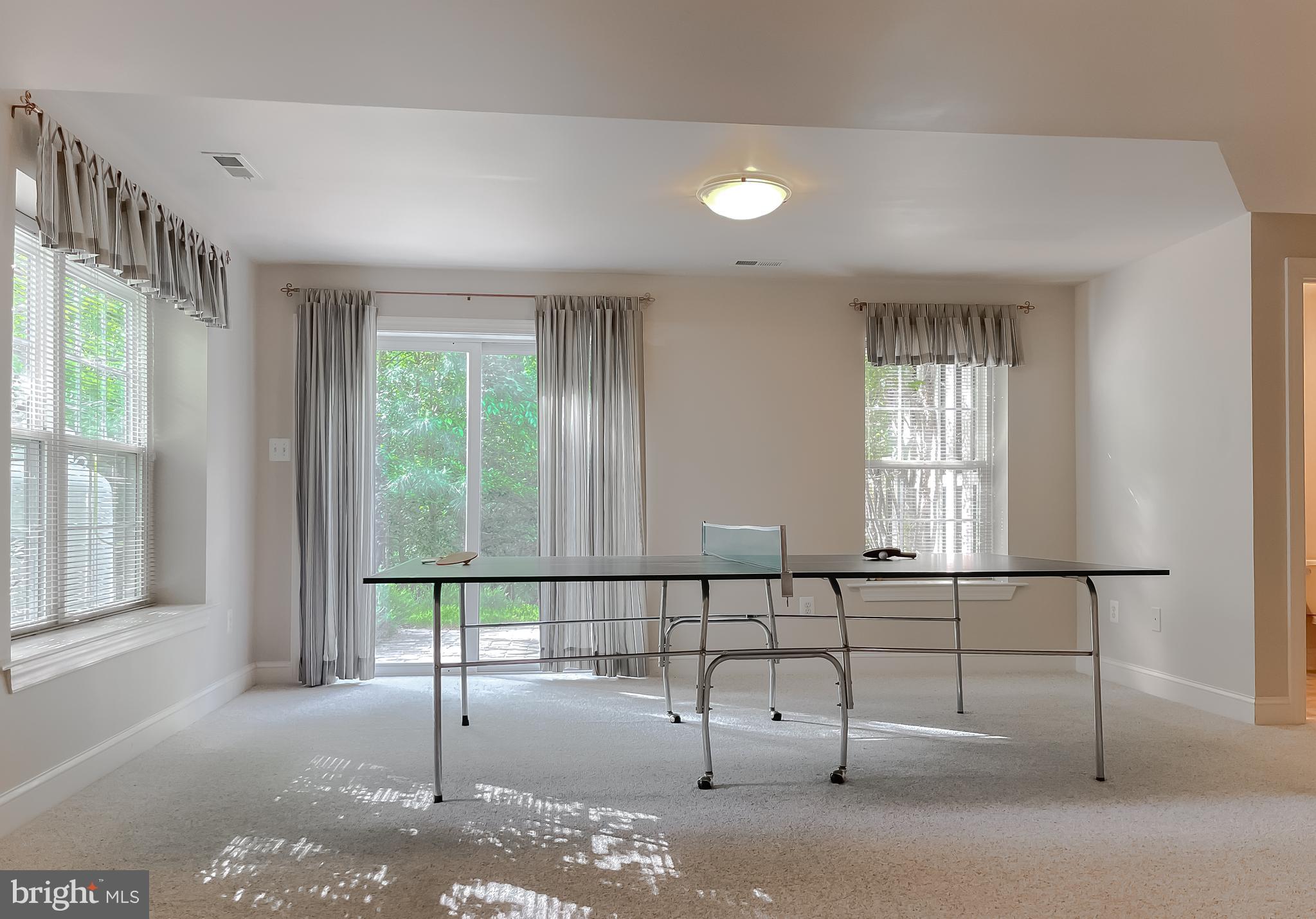 KINGSTON ESTATES - Residential