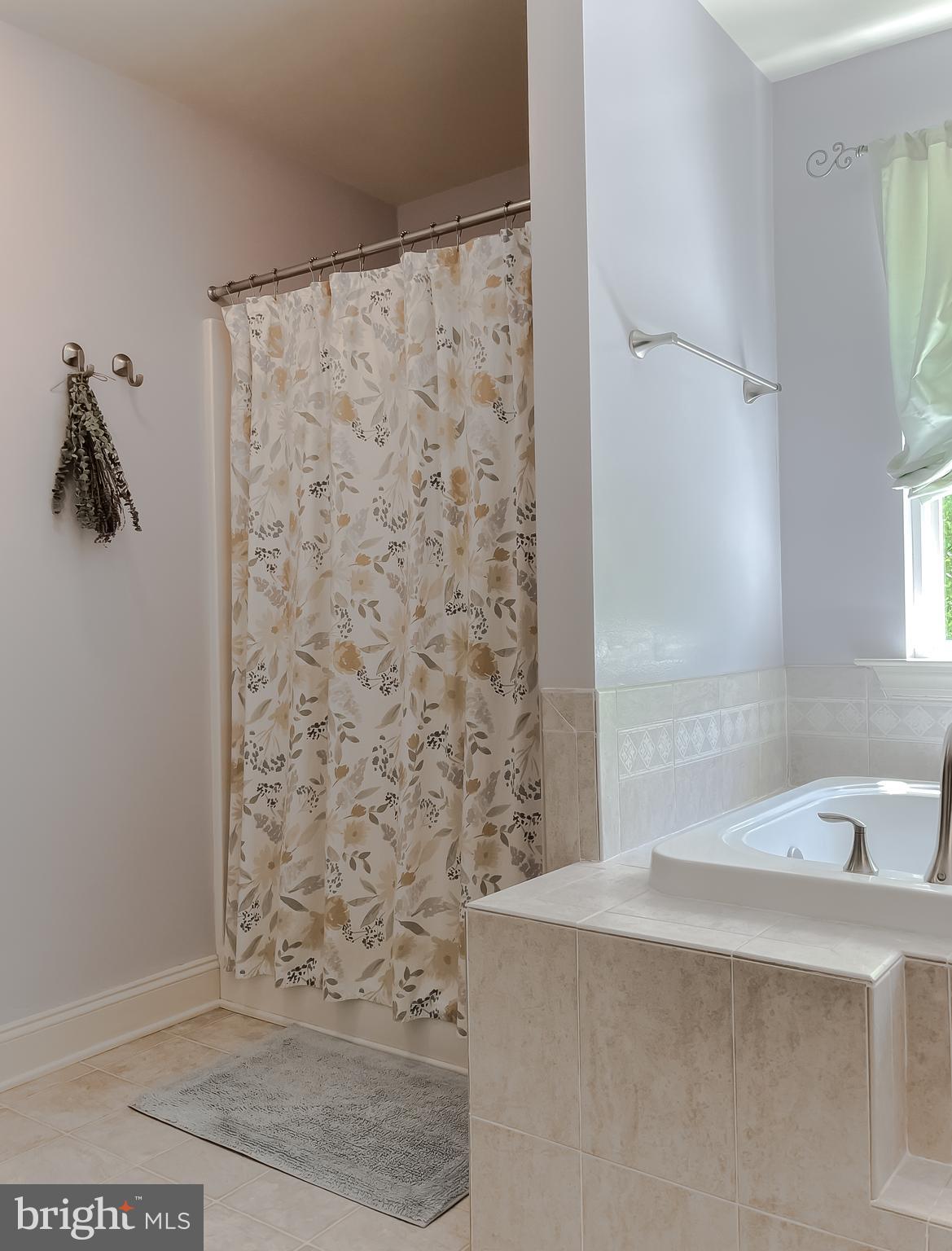 KINGSTON ESTATES - Residential