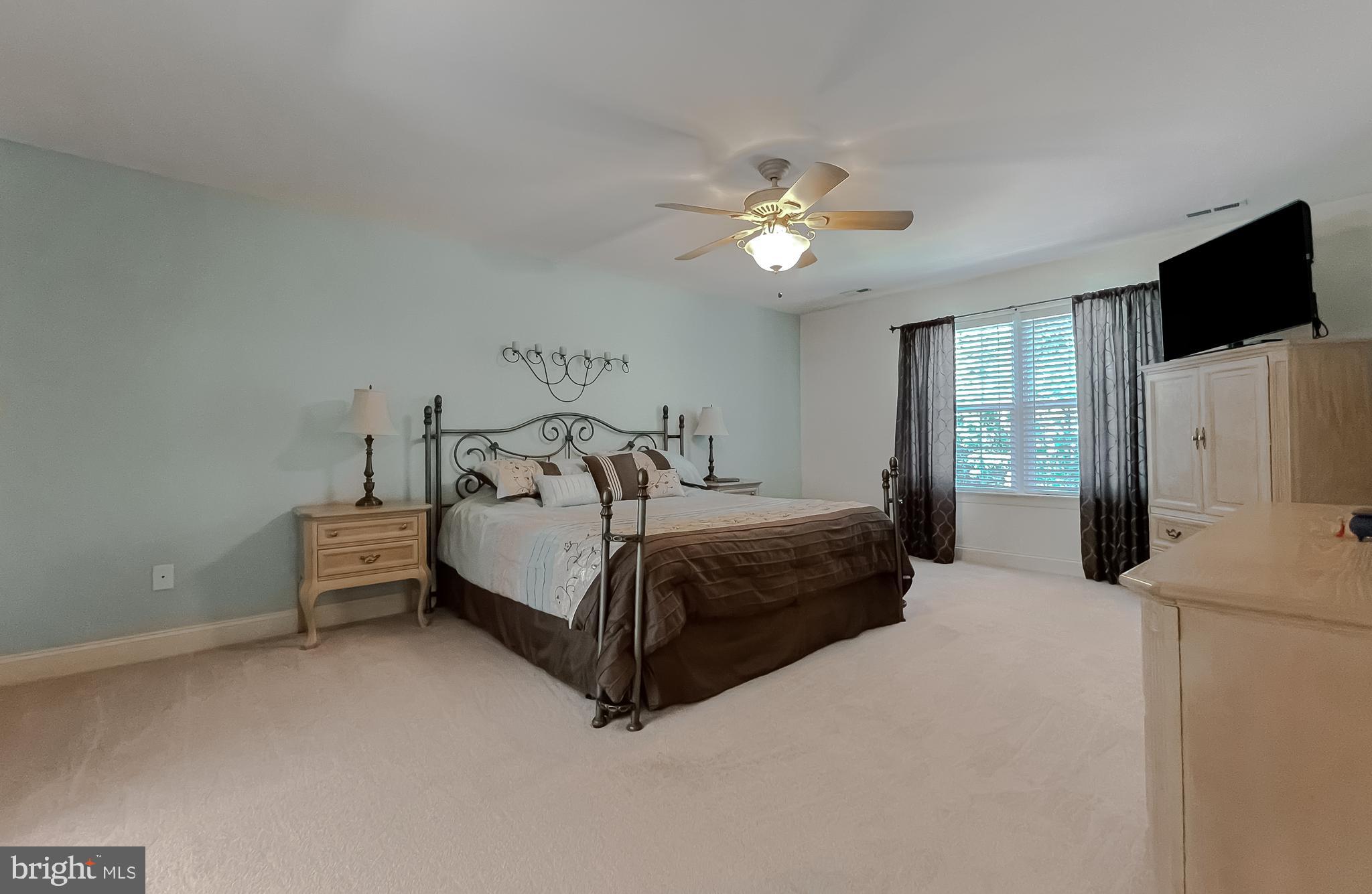 KINGSTON ESTATES - Residential