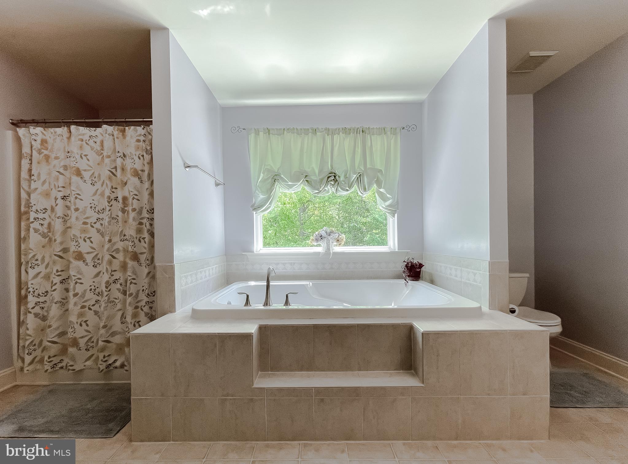 KINGSTON ESTATES - Residential