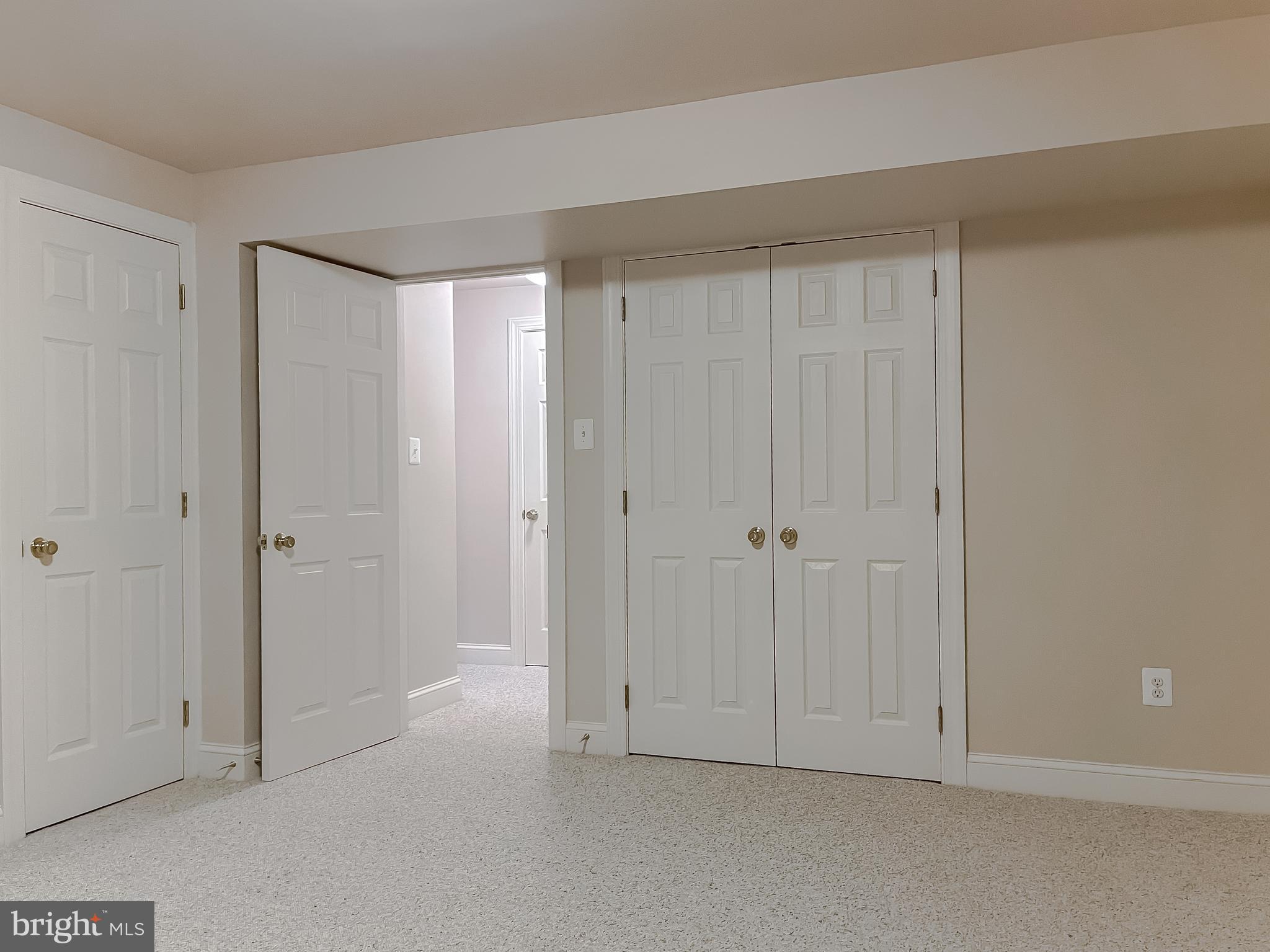 KINGSTON ESTATES - Residential