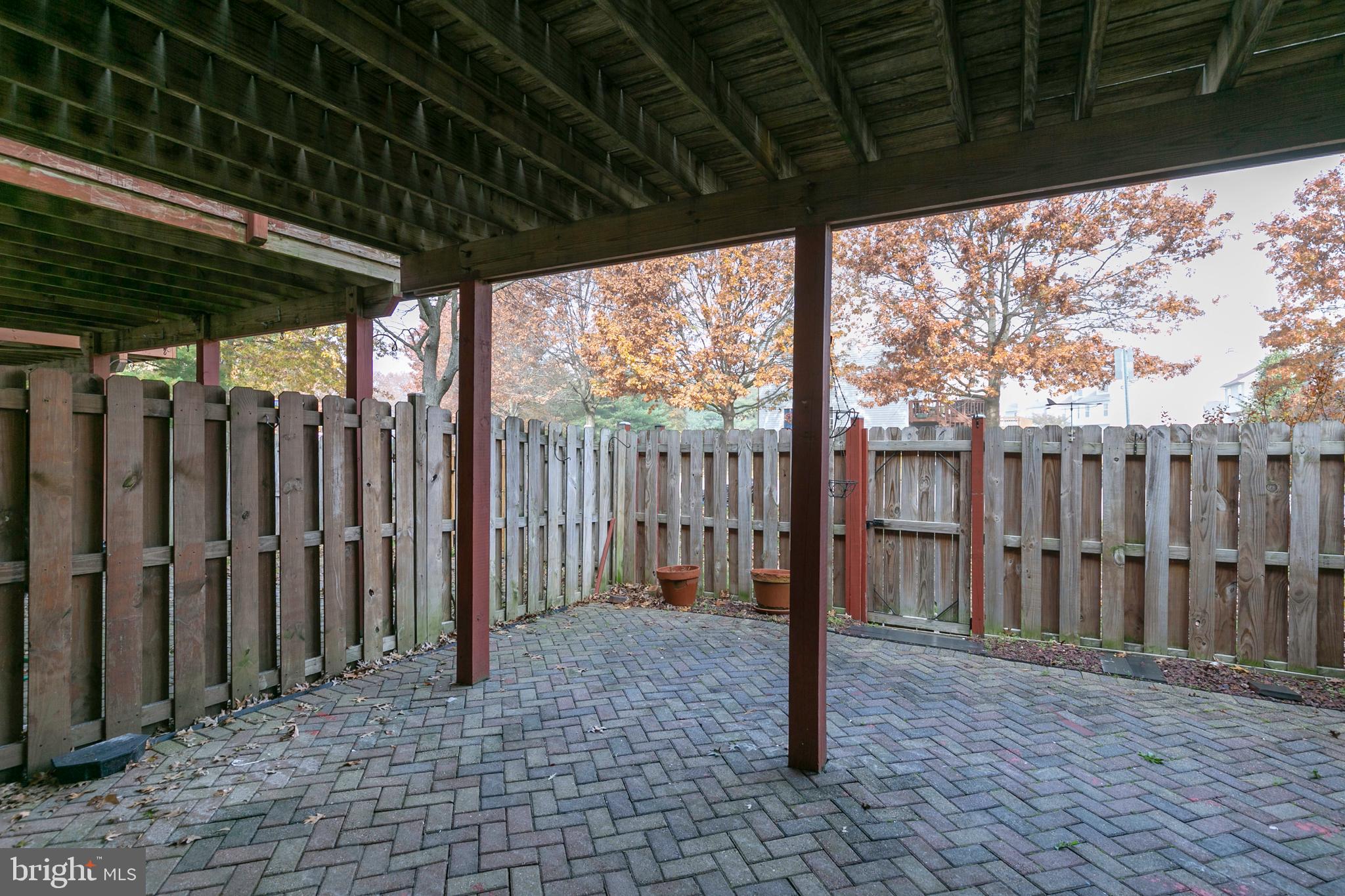 STONEY BEACH - Residential Lease